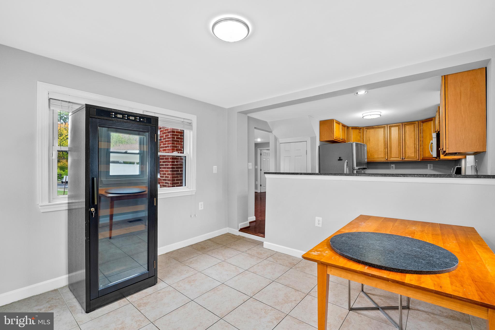 CASTLE MANOR - Residential