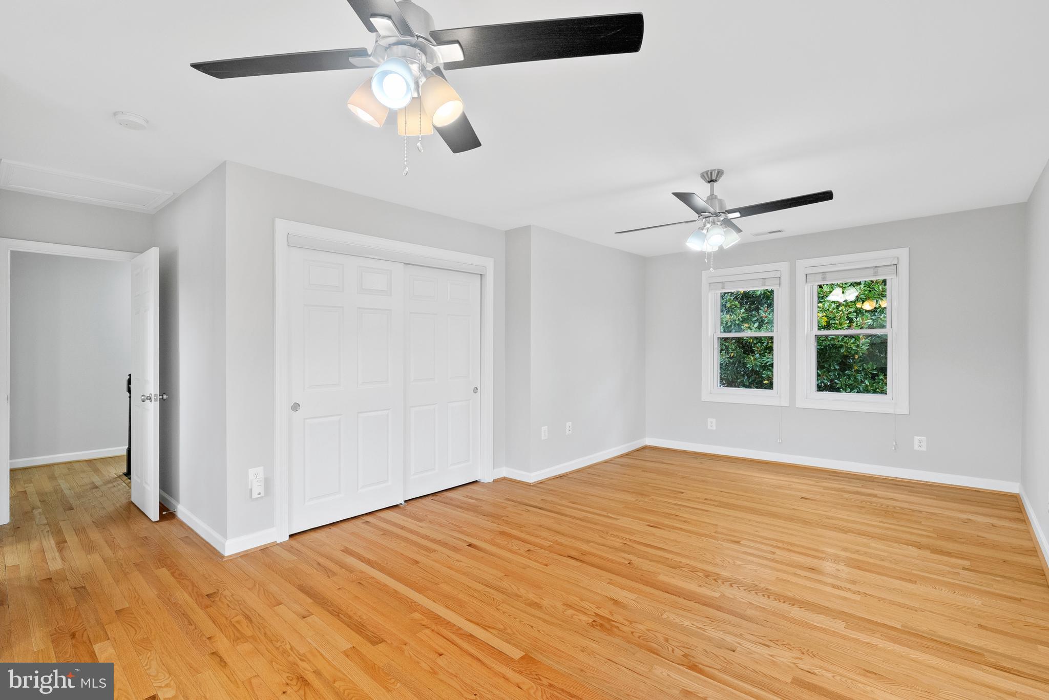 CASTLE MANOR - Residential