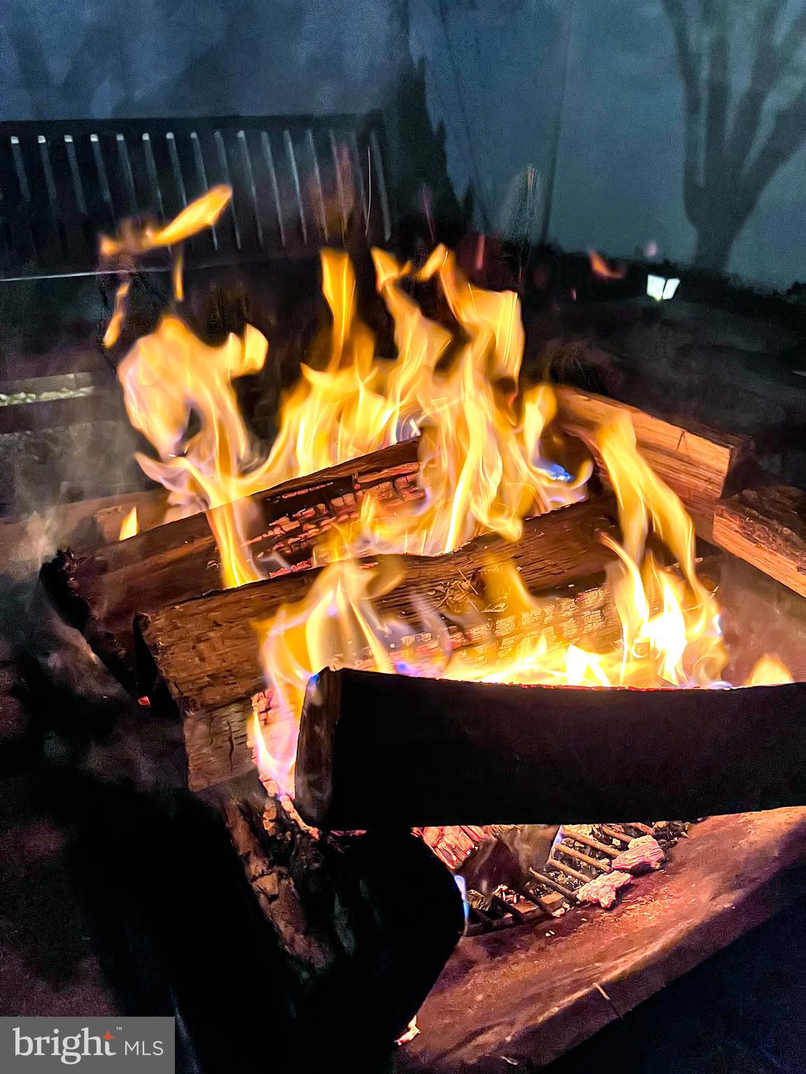 CASTLE MANOR - Residential