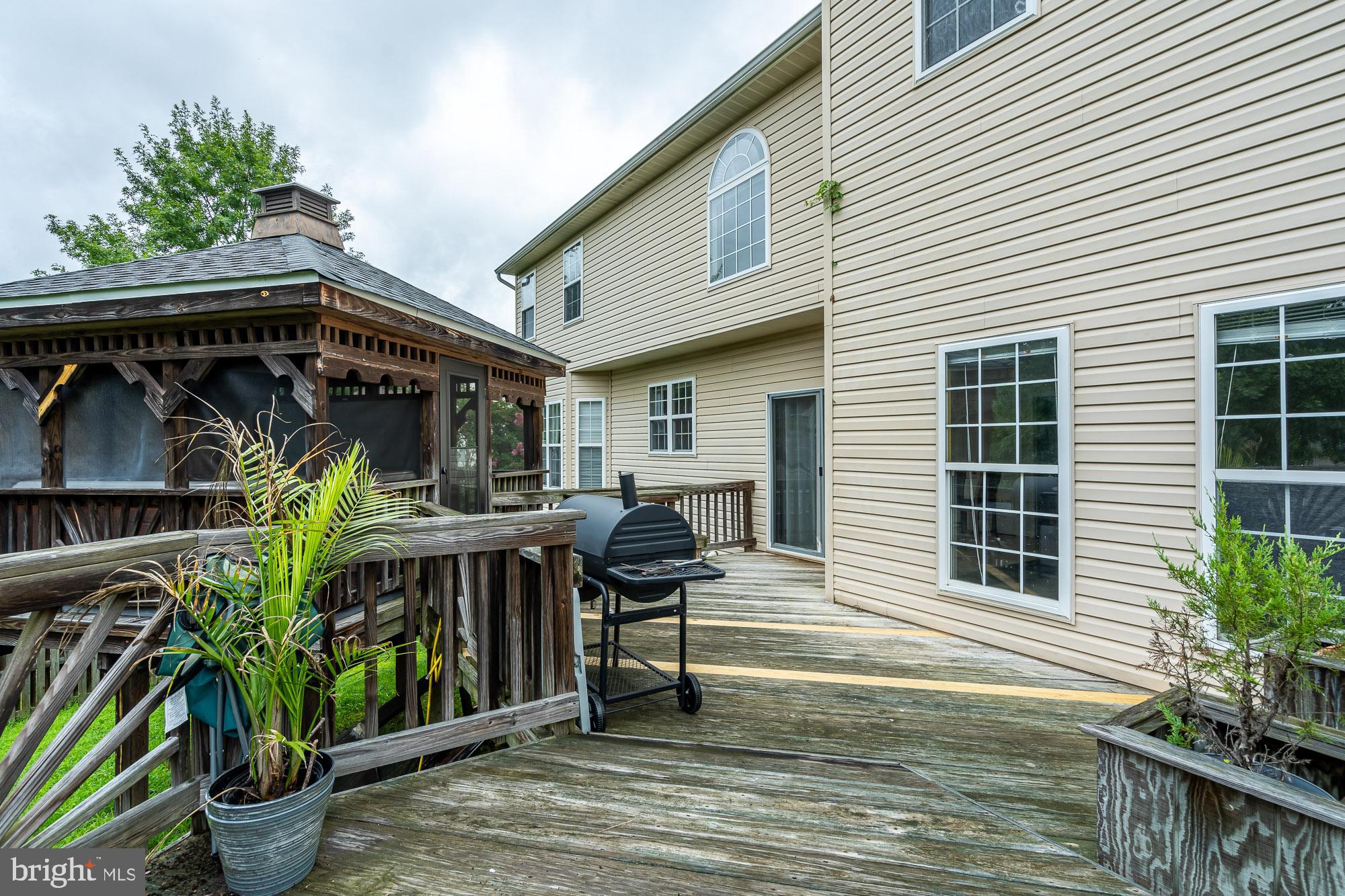 HORIZON HILLS - Residential