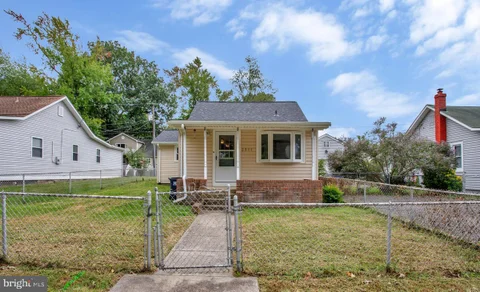 3911 7th Street, North Beach, MD 20714 - #: MDCA2030882