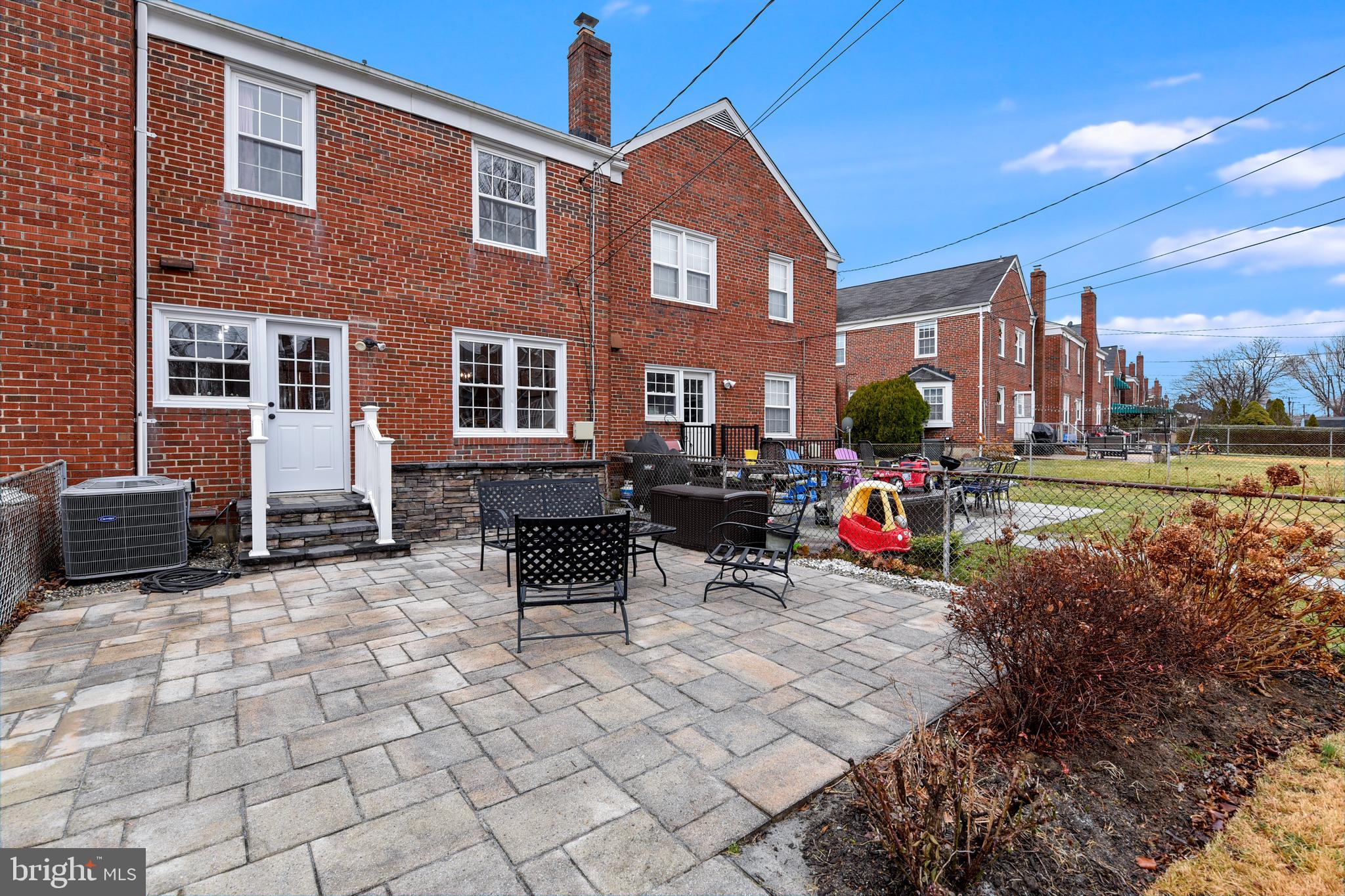 LOCH RAVEN MANOR - Residential