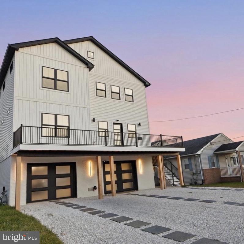 LYNCH POINT - Residential