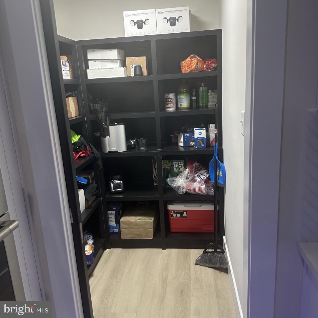 LYNCH POINT - Residential