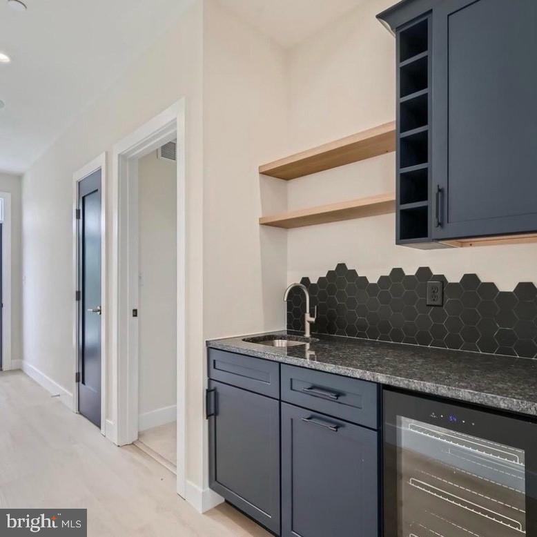 LYNCH POINT - Residential