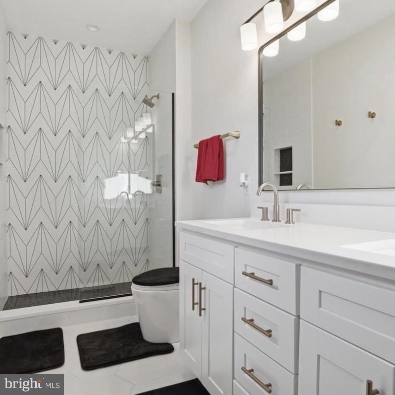 LYNCH POINT - Residential