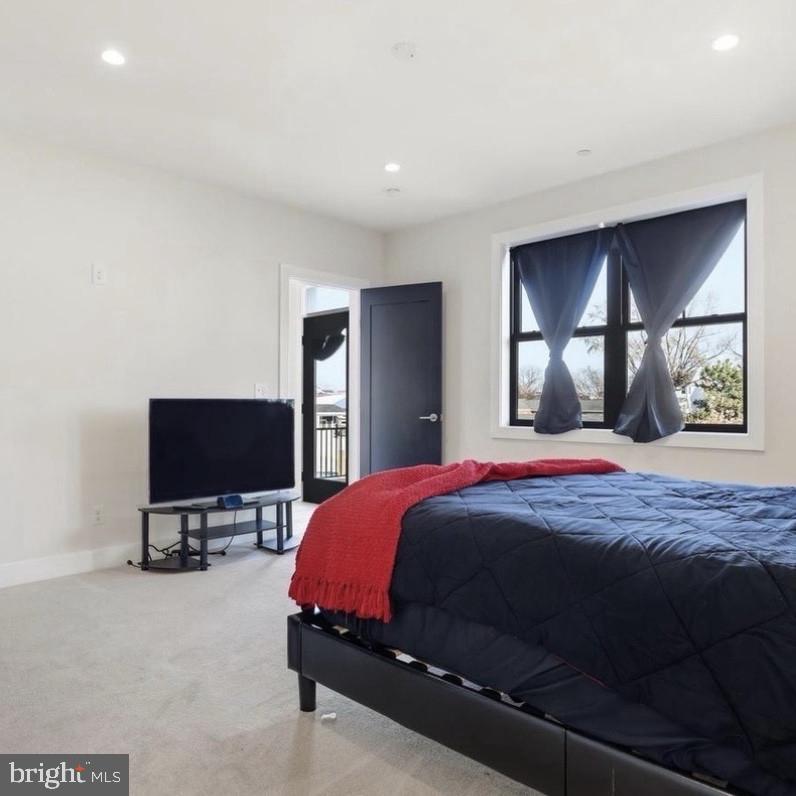 LYNCH POINT - Residential