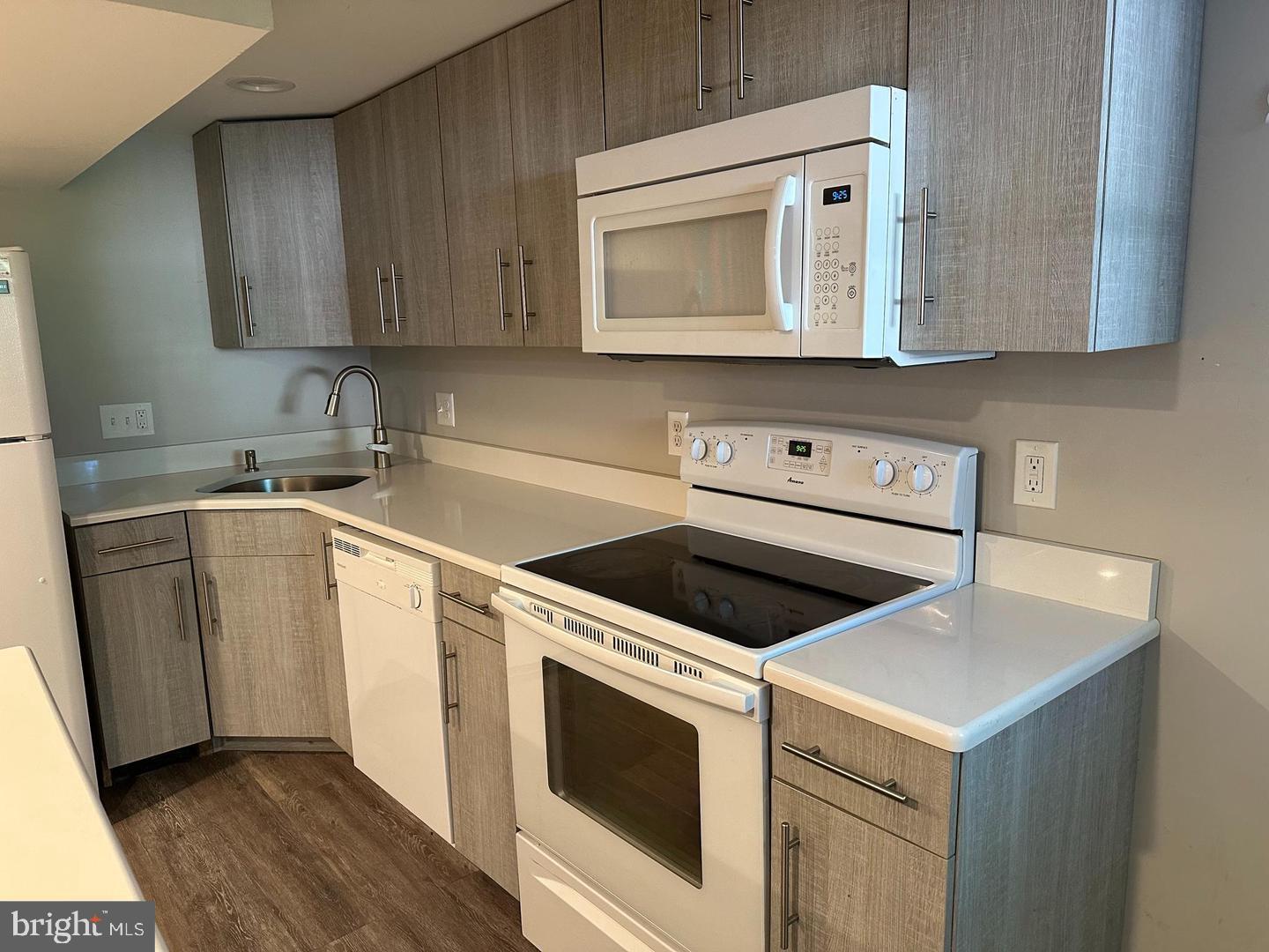 433 W JEFFERSON STREET APT. C