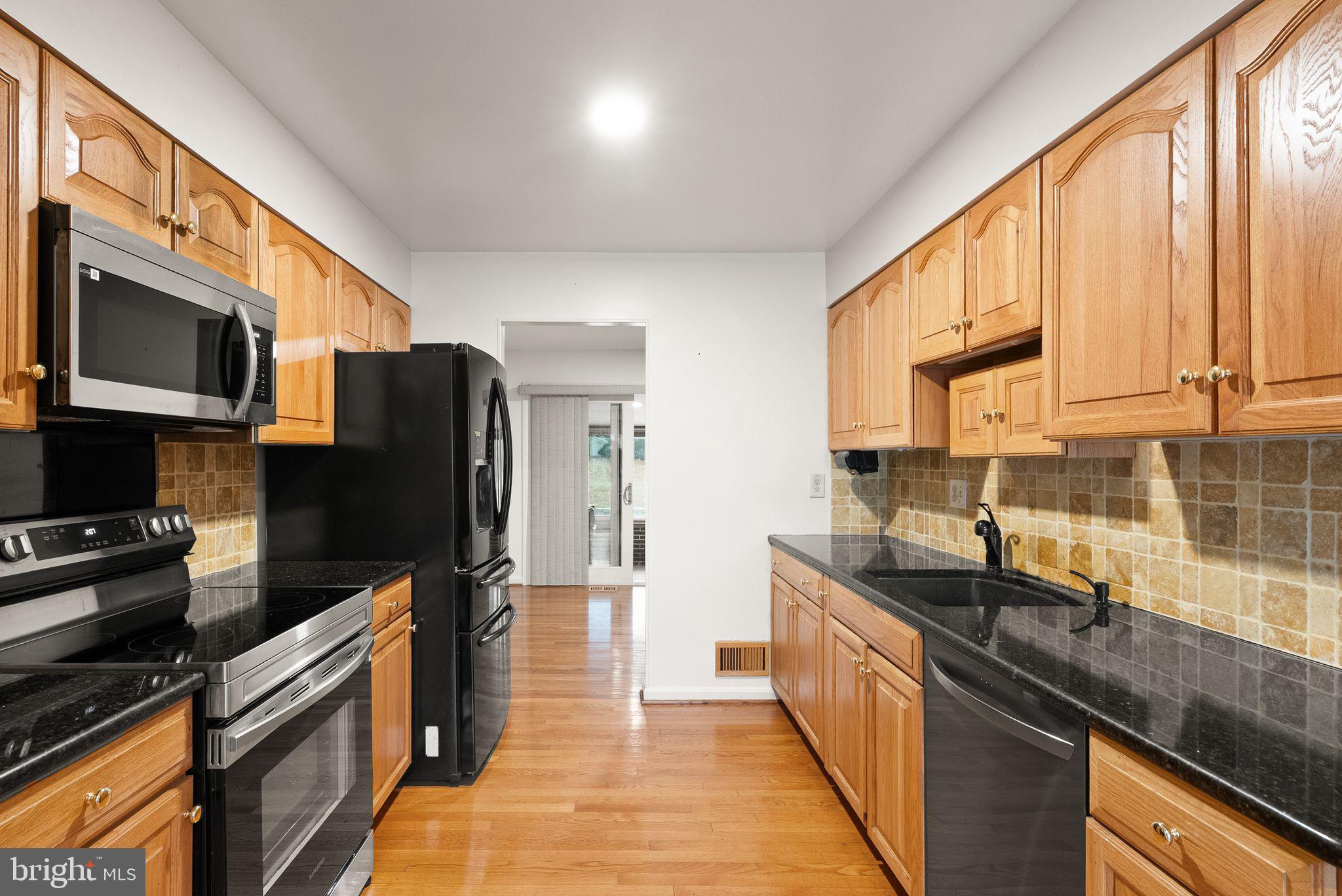 TYSONS VALLEY - Residential