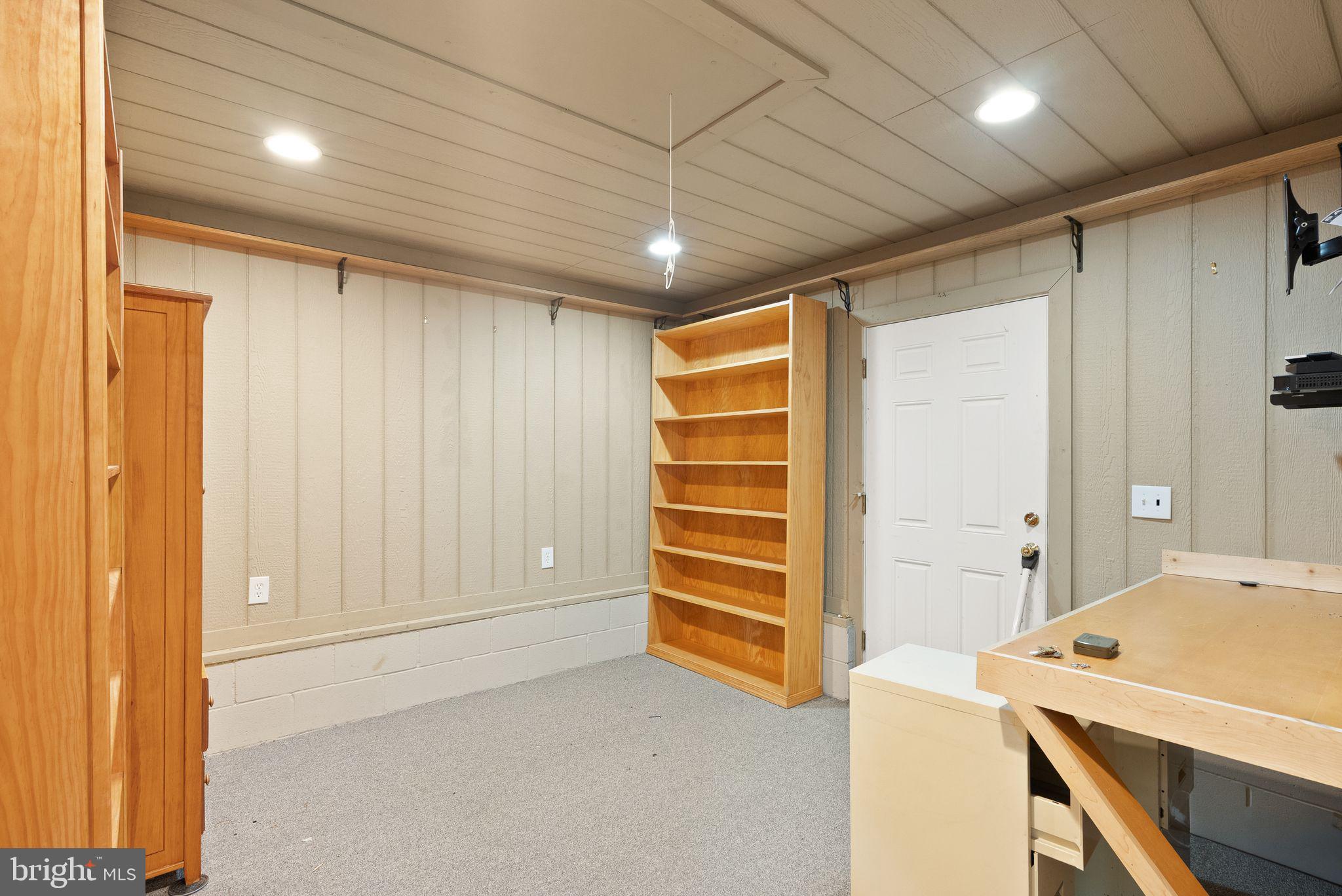 TYSONS VALLEY - Residential