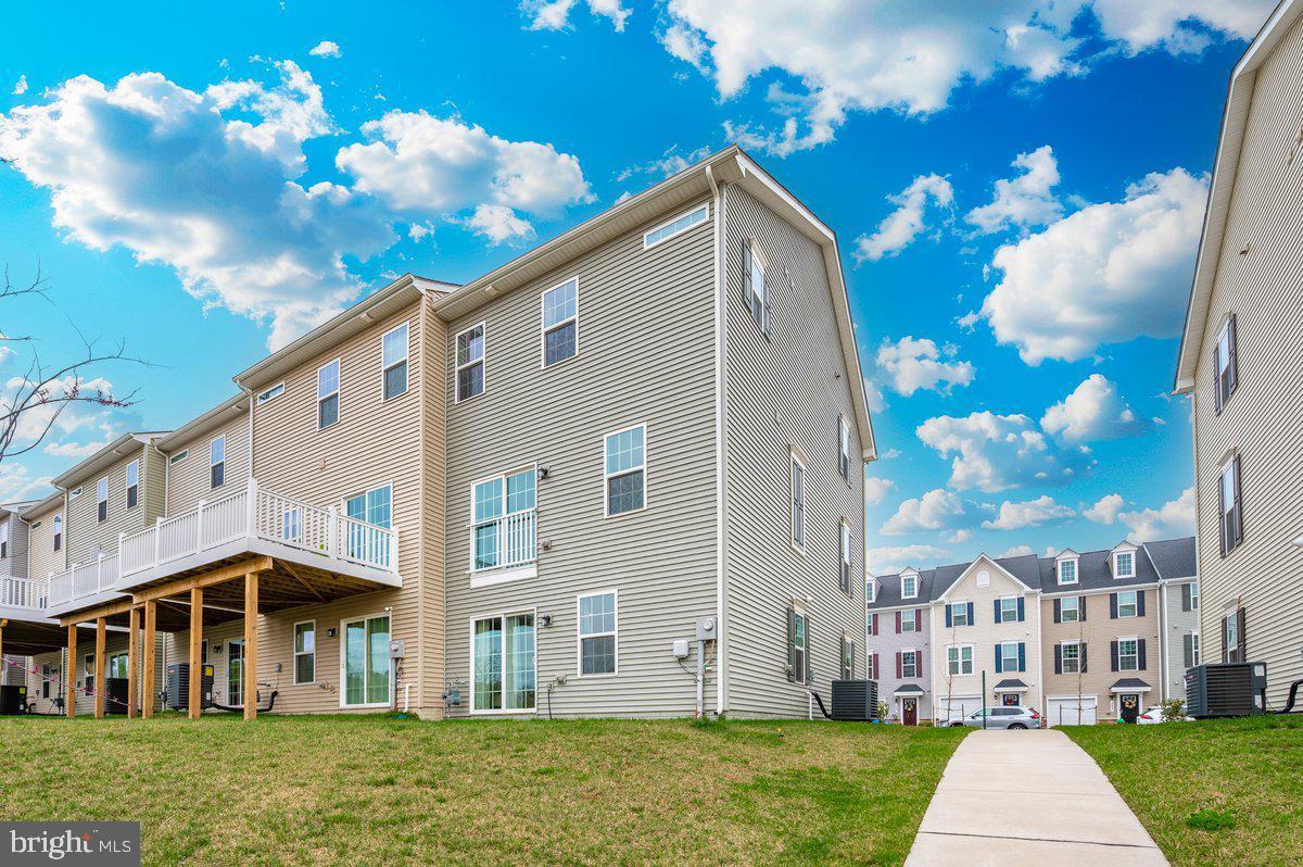 WEST PARK VILLAGE - Residential