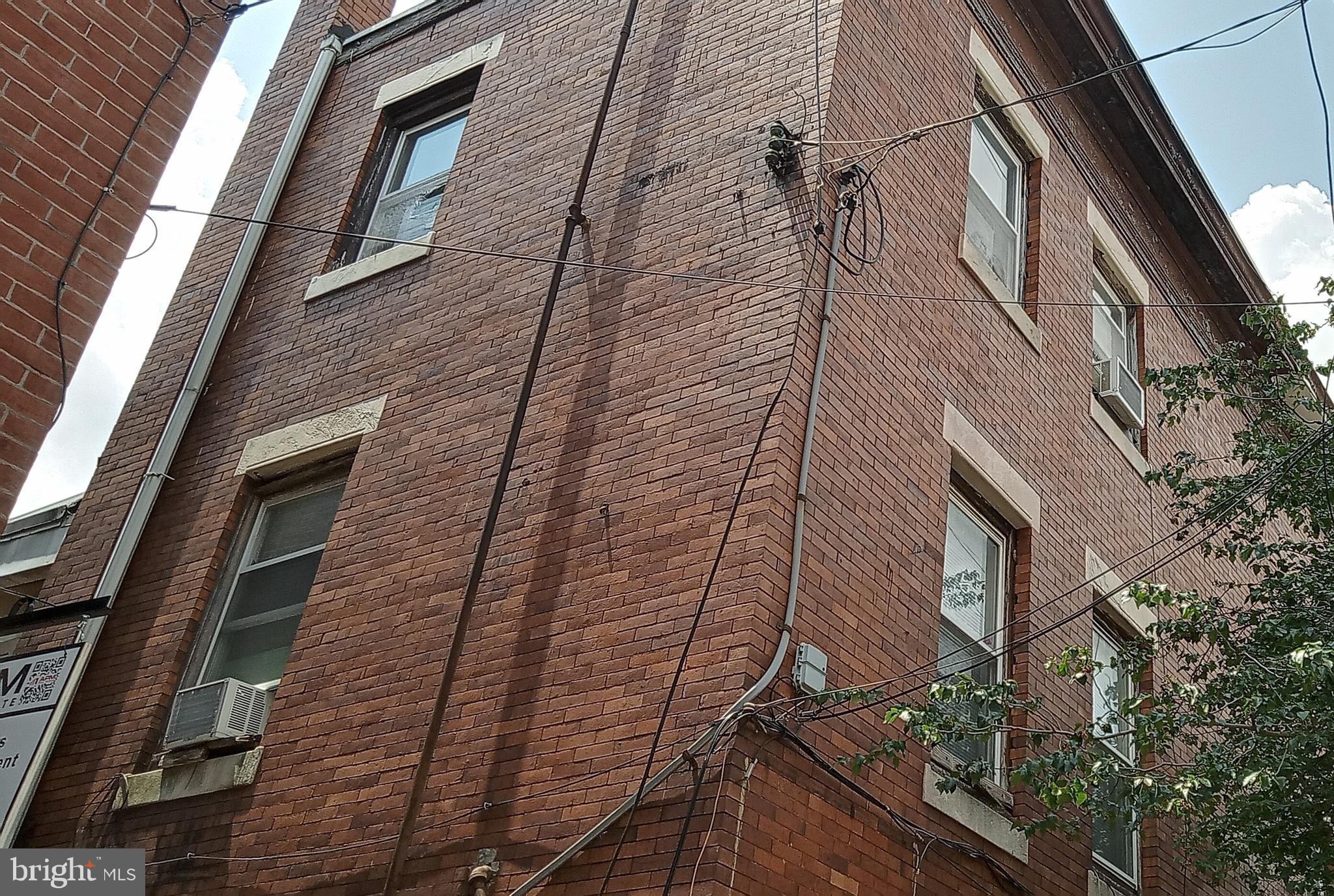 SOUTH STREET - Residential