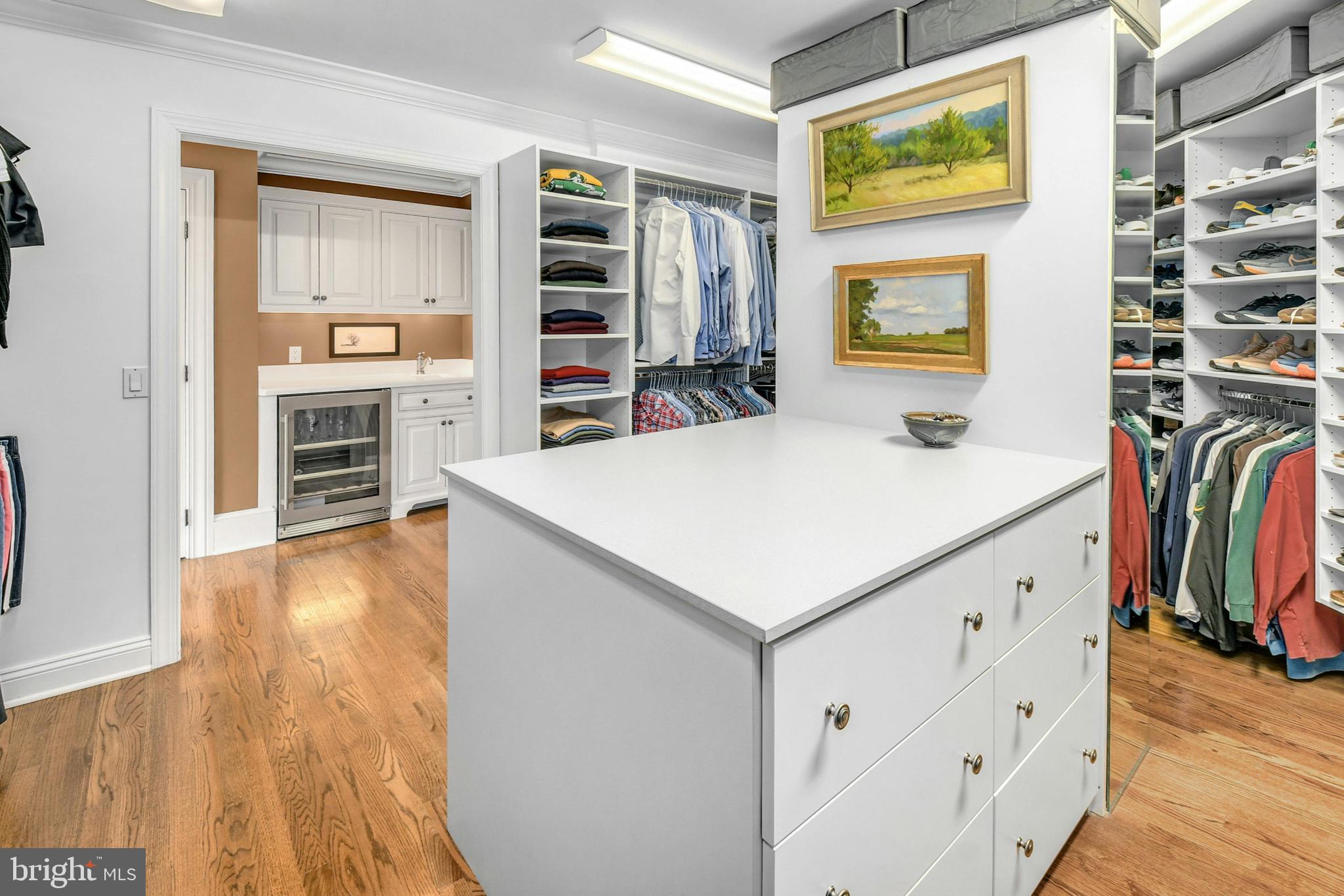 WESTBURY PARK - Residential