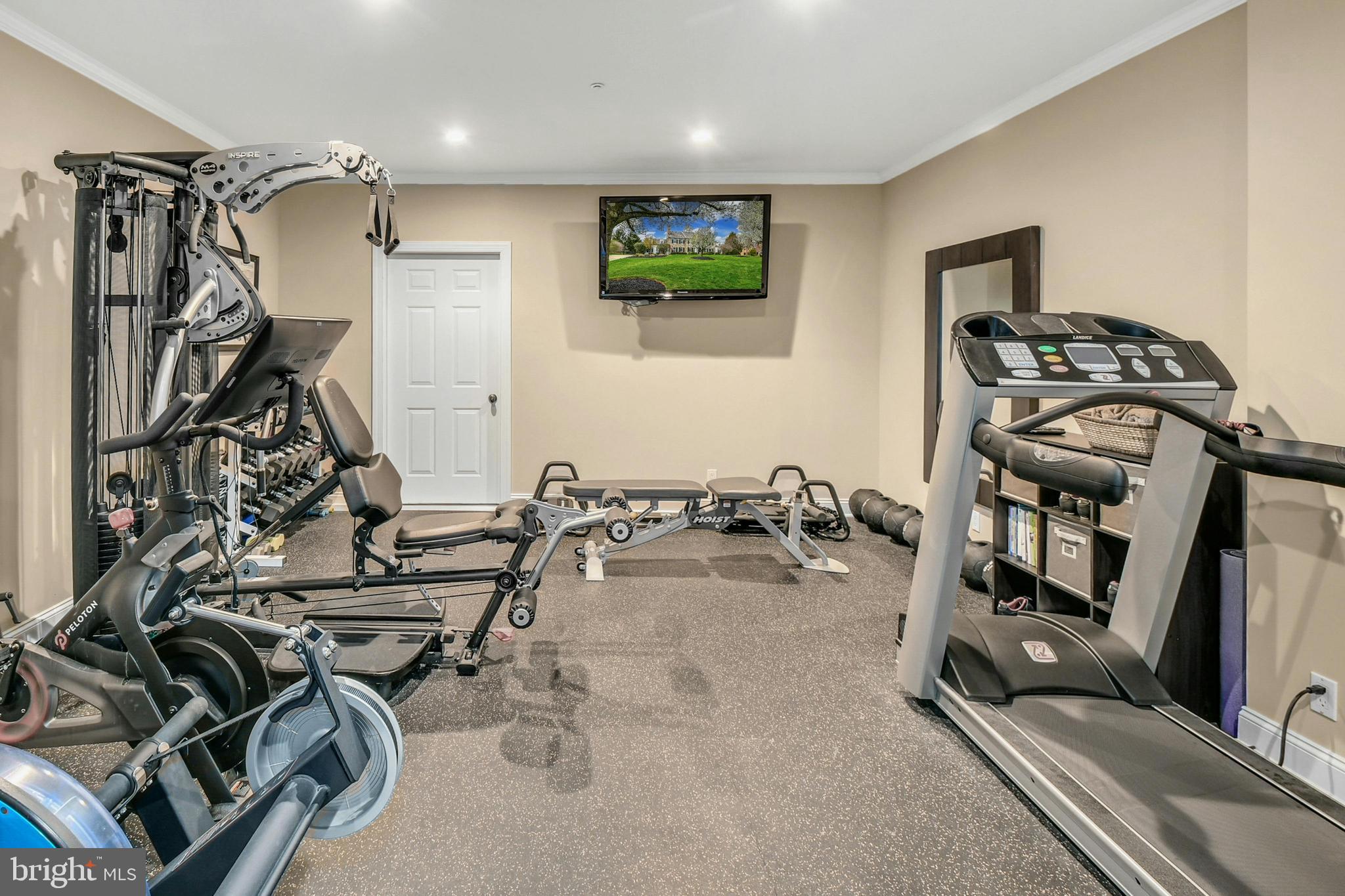 WESTBURY PARK - Residential