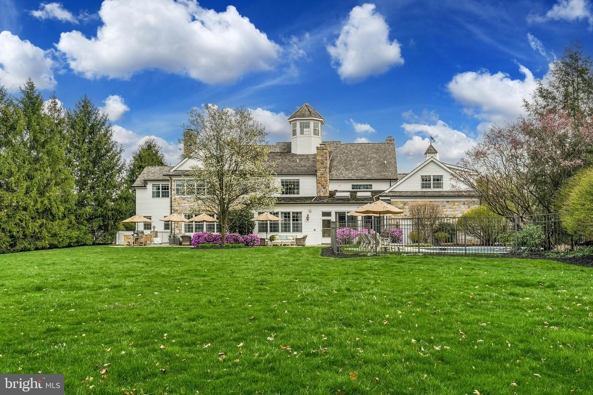 WESTBURY PARK - Residential