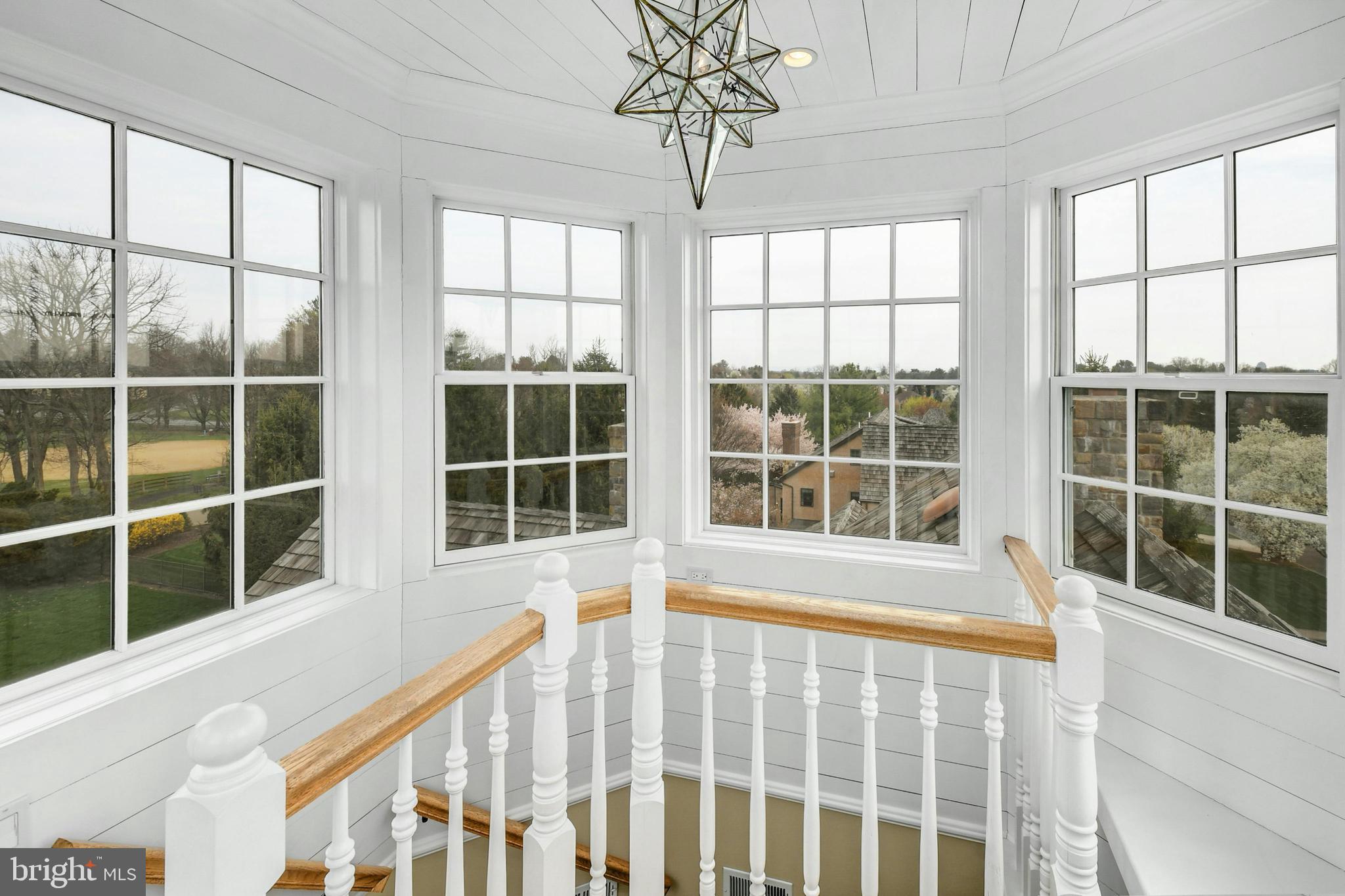 WESTBURY PARK - Residential