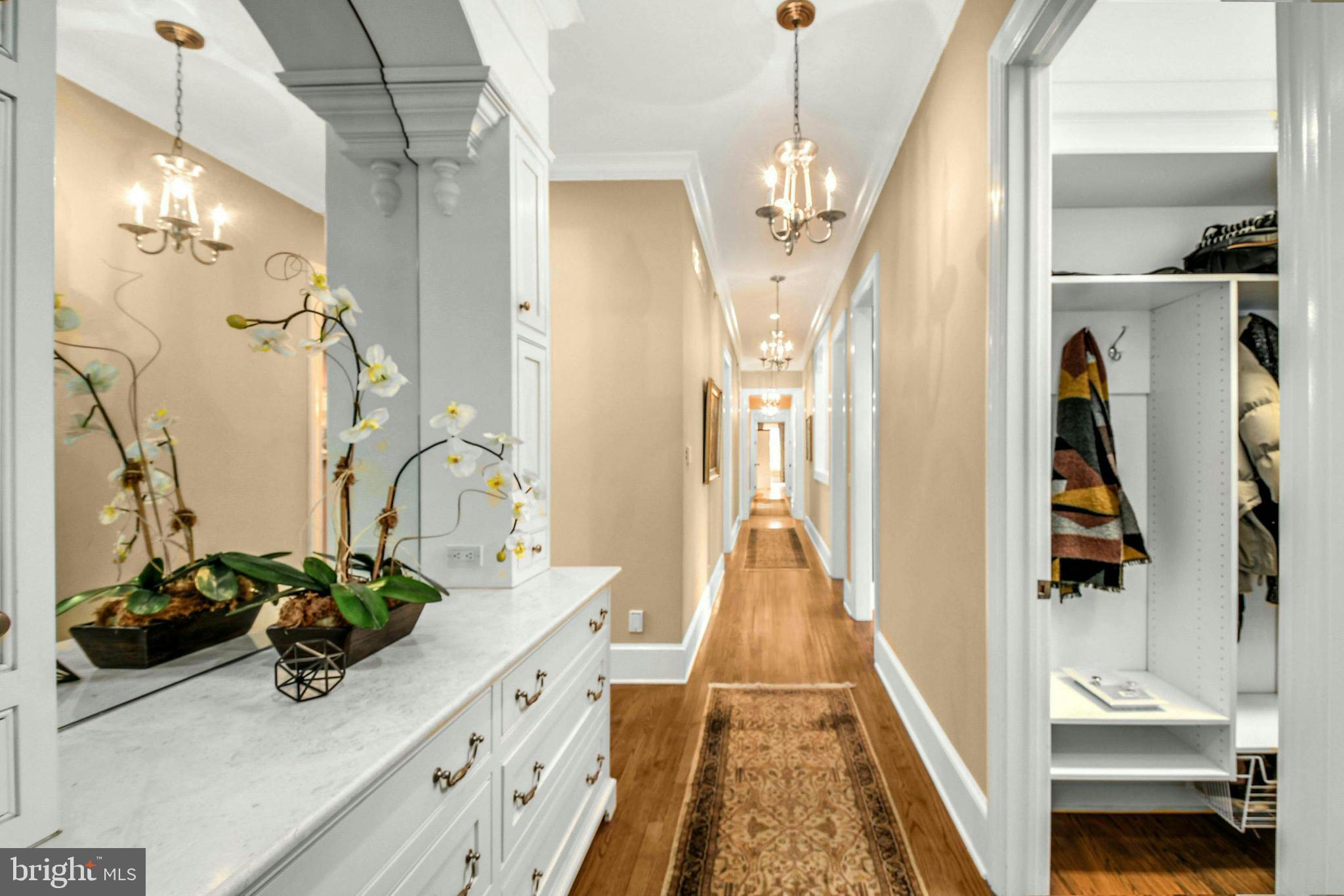 WESTBURY PARK - Residential