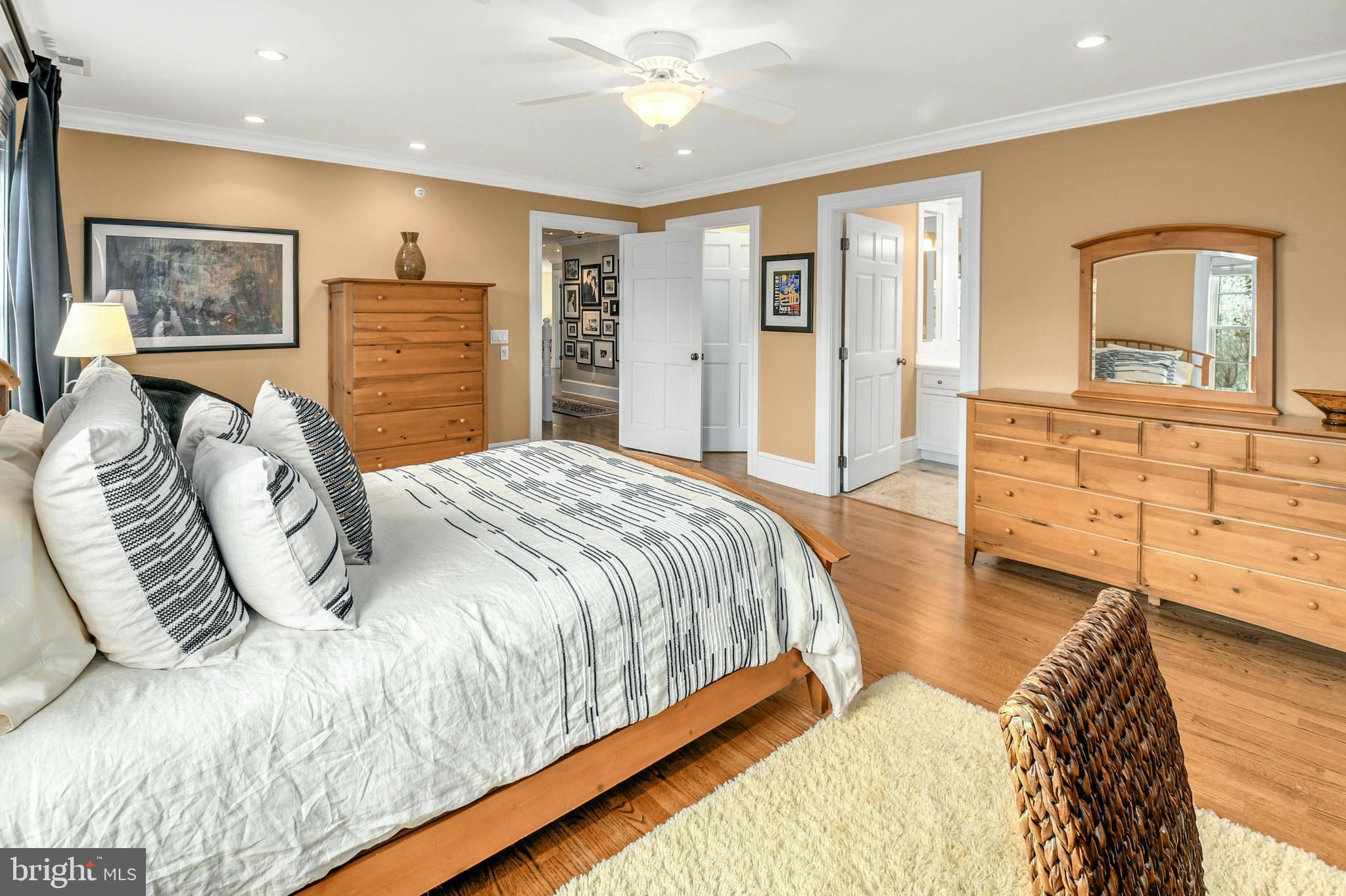 WESTBURY PARK - Residential