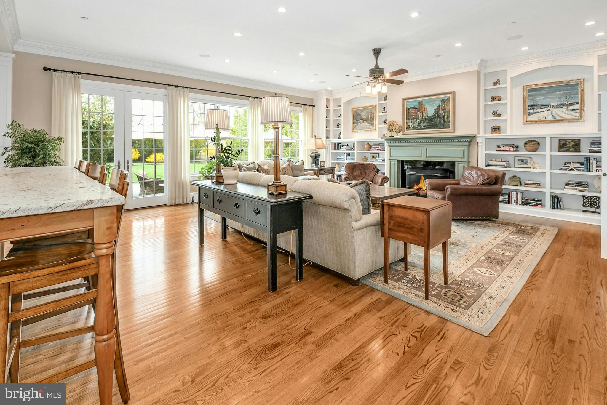 WESTBURY PARK - Residential