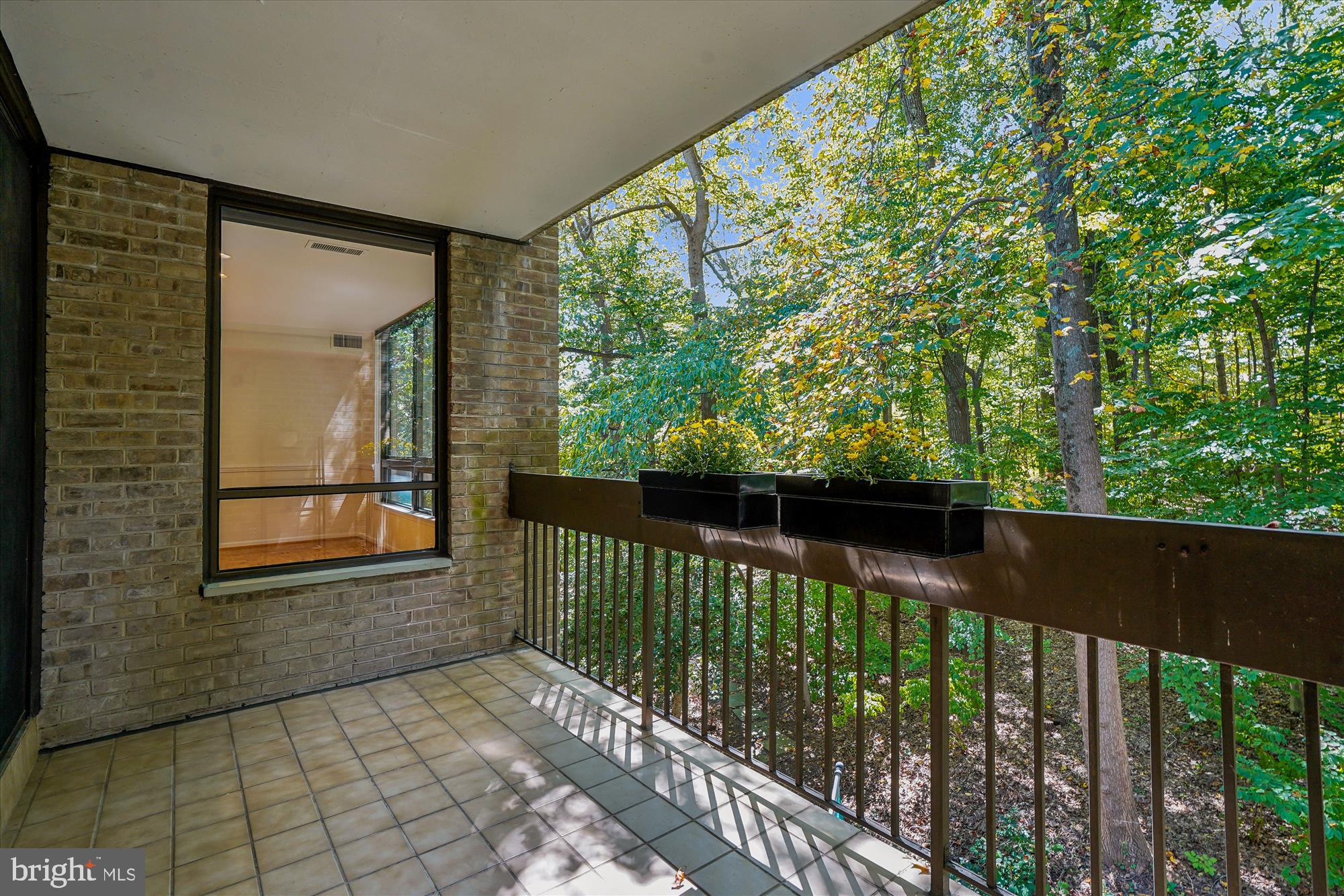 SUMNER VILLAGE - Residential