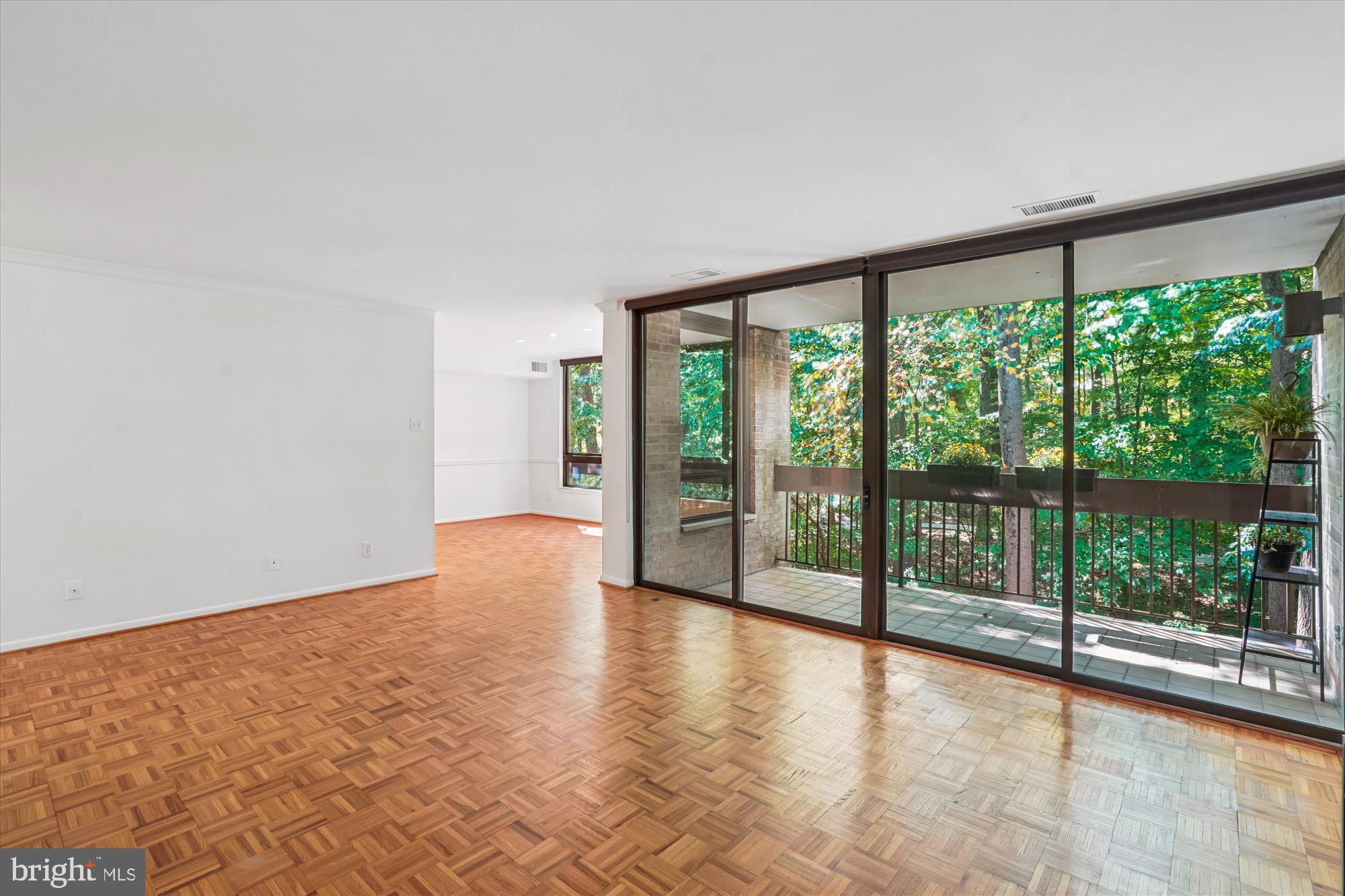 SUMNER VILLAGE - Residential