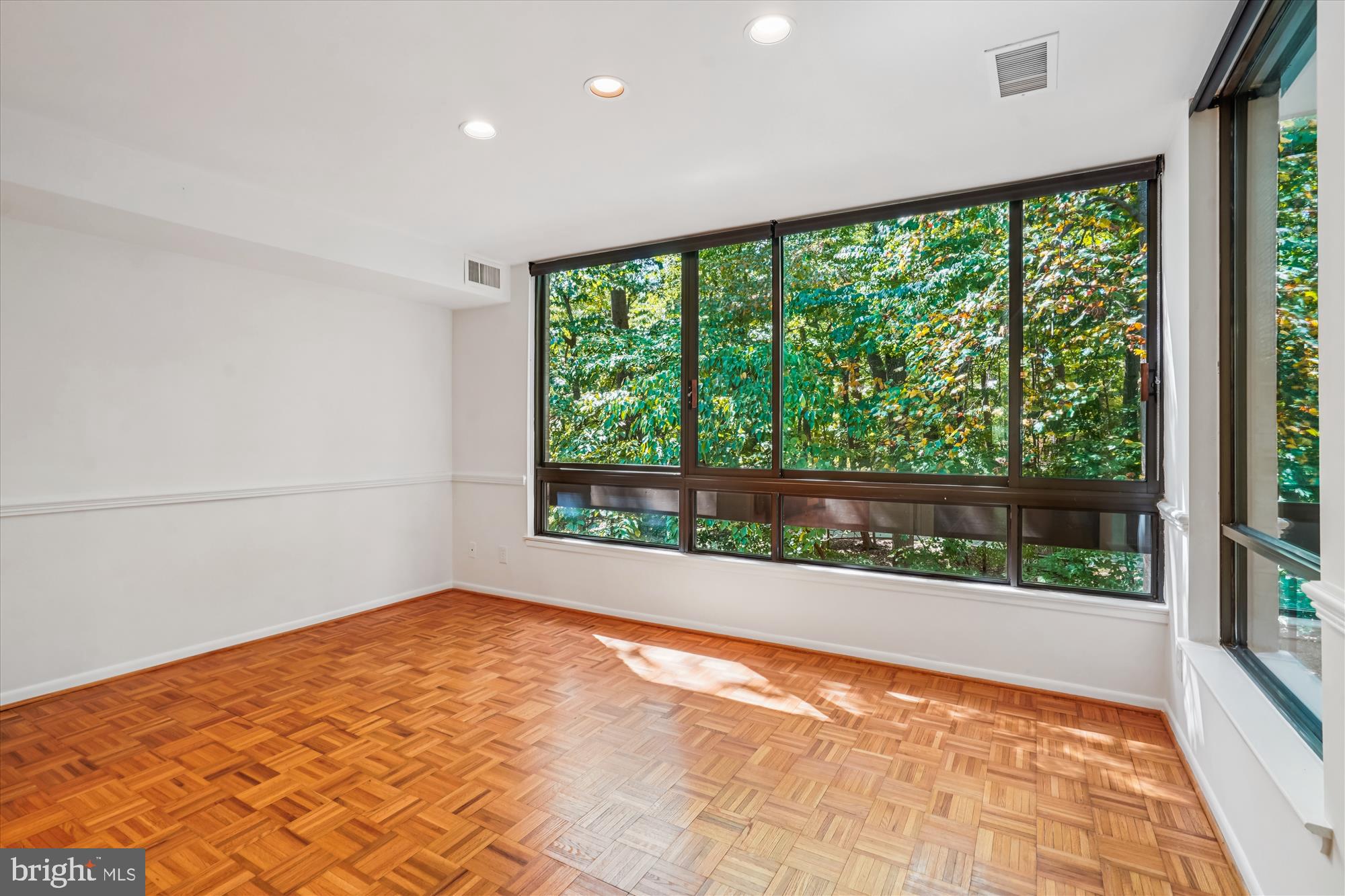 SUMNER VILLAGE - Residential