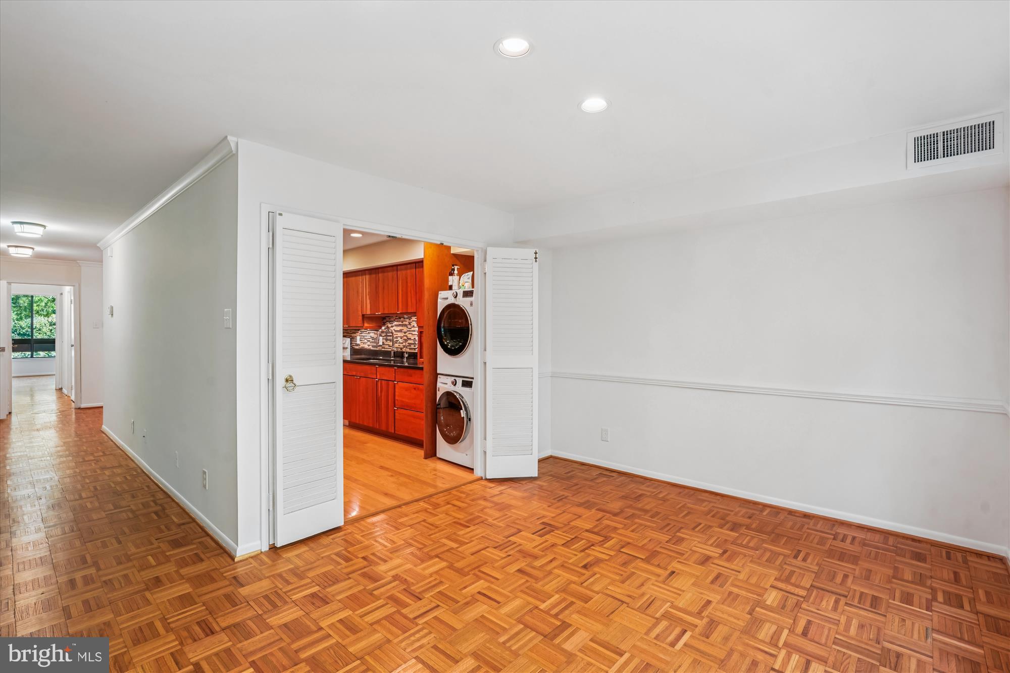 SUMNER VILLAGE - Residential