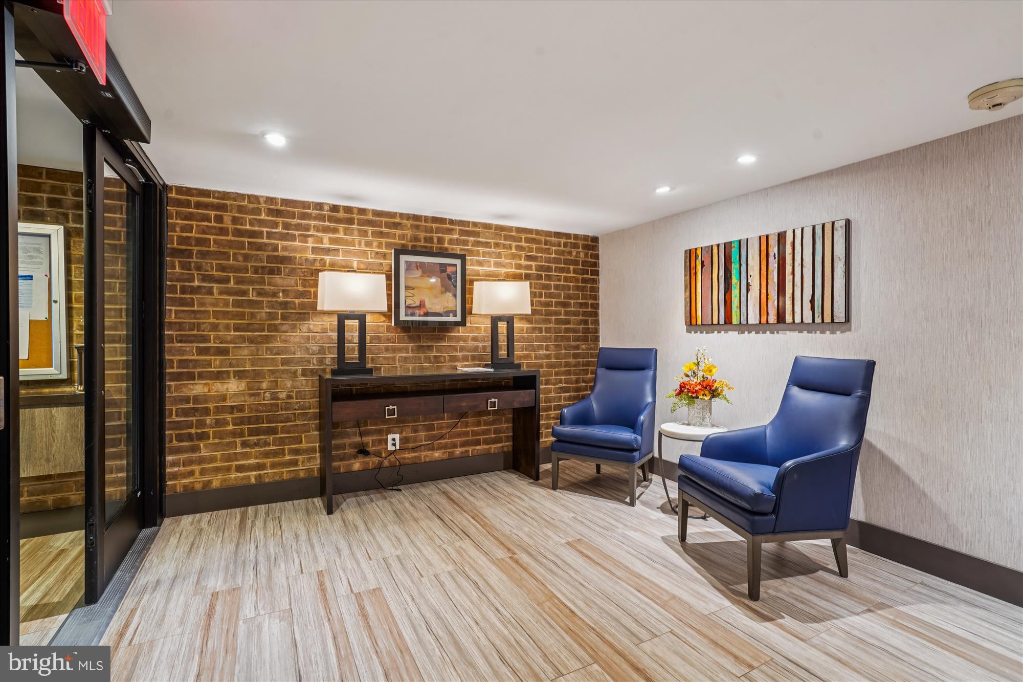 SUMNER VILLAGE - Residential