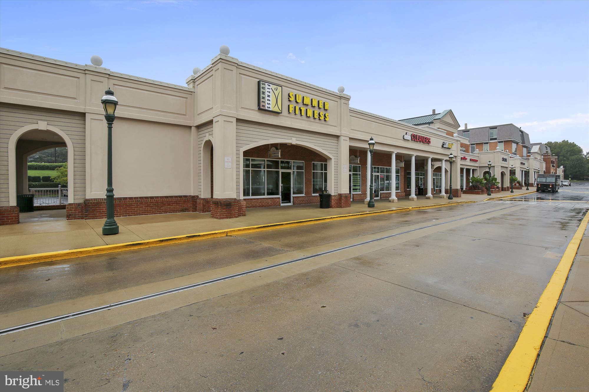 SUMNER VILLAGE - Residential