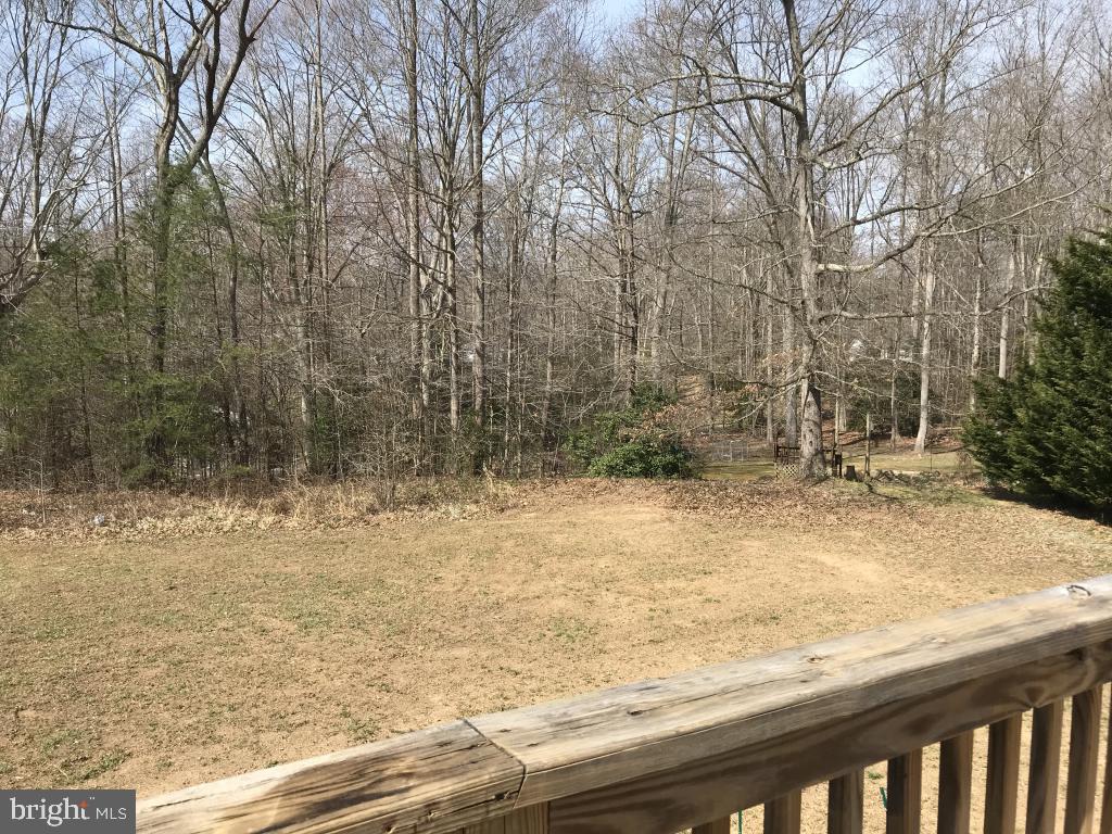 COUNTRY LAKES - Residential