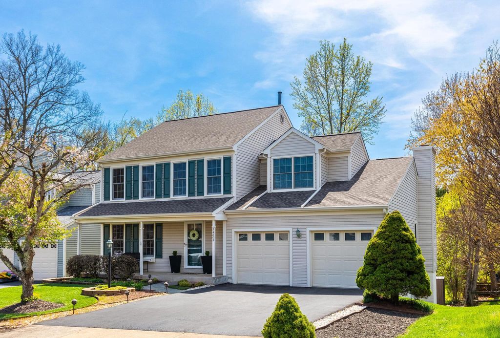 Photo of 14805 Hartlaub Court, CENTREVILLE, VA 20120 (MLS # VAFX2295020)