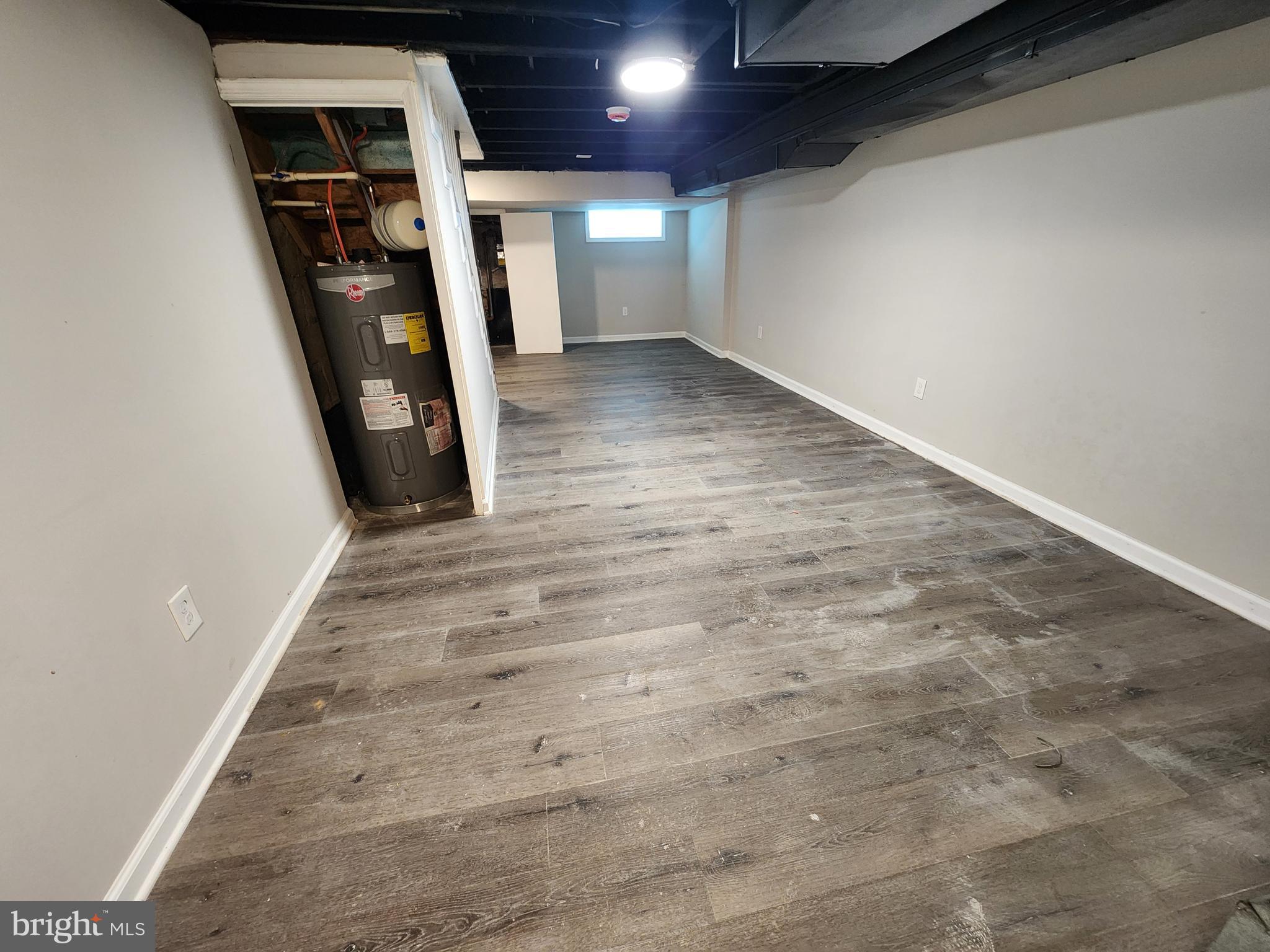 BROADWAY EAST - Residential