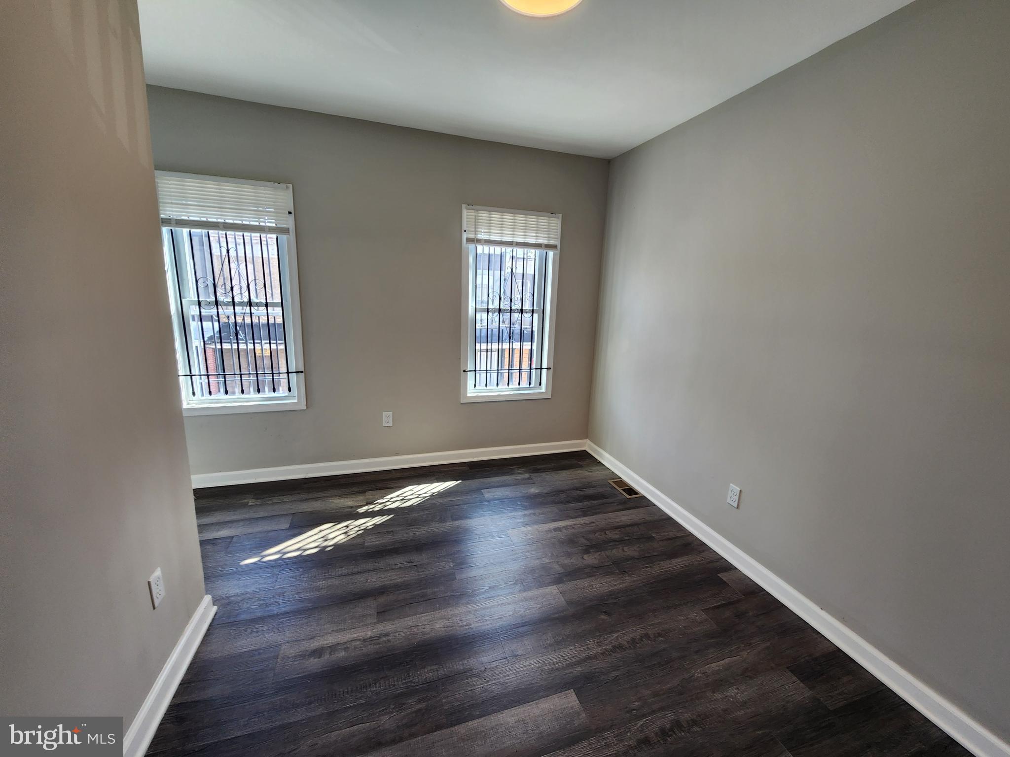 BROADWAY EAST - Residential