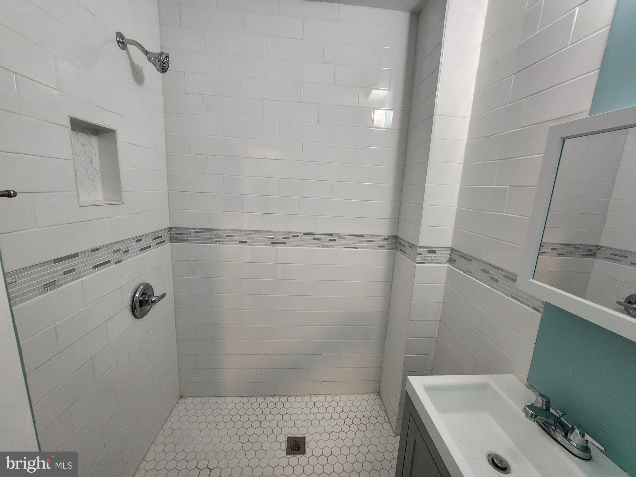 BROADWAY EAST - Residential