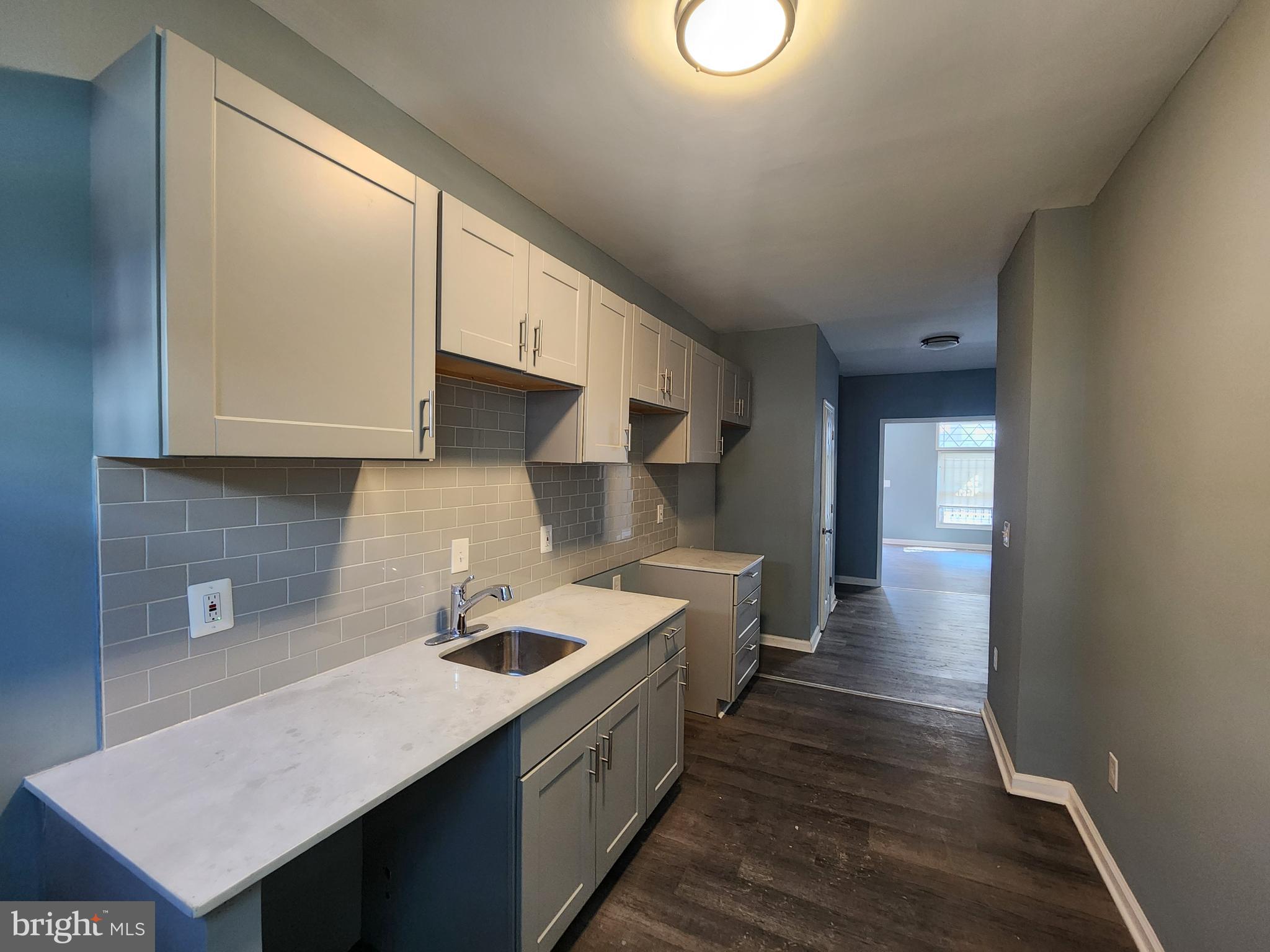 BROADWAY EAST - Residential