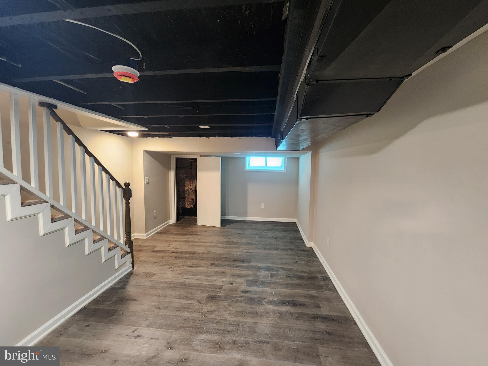 BROADWAY EAST - Residential