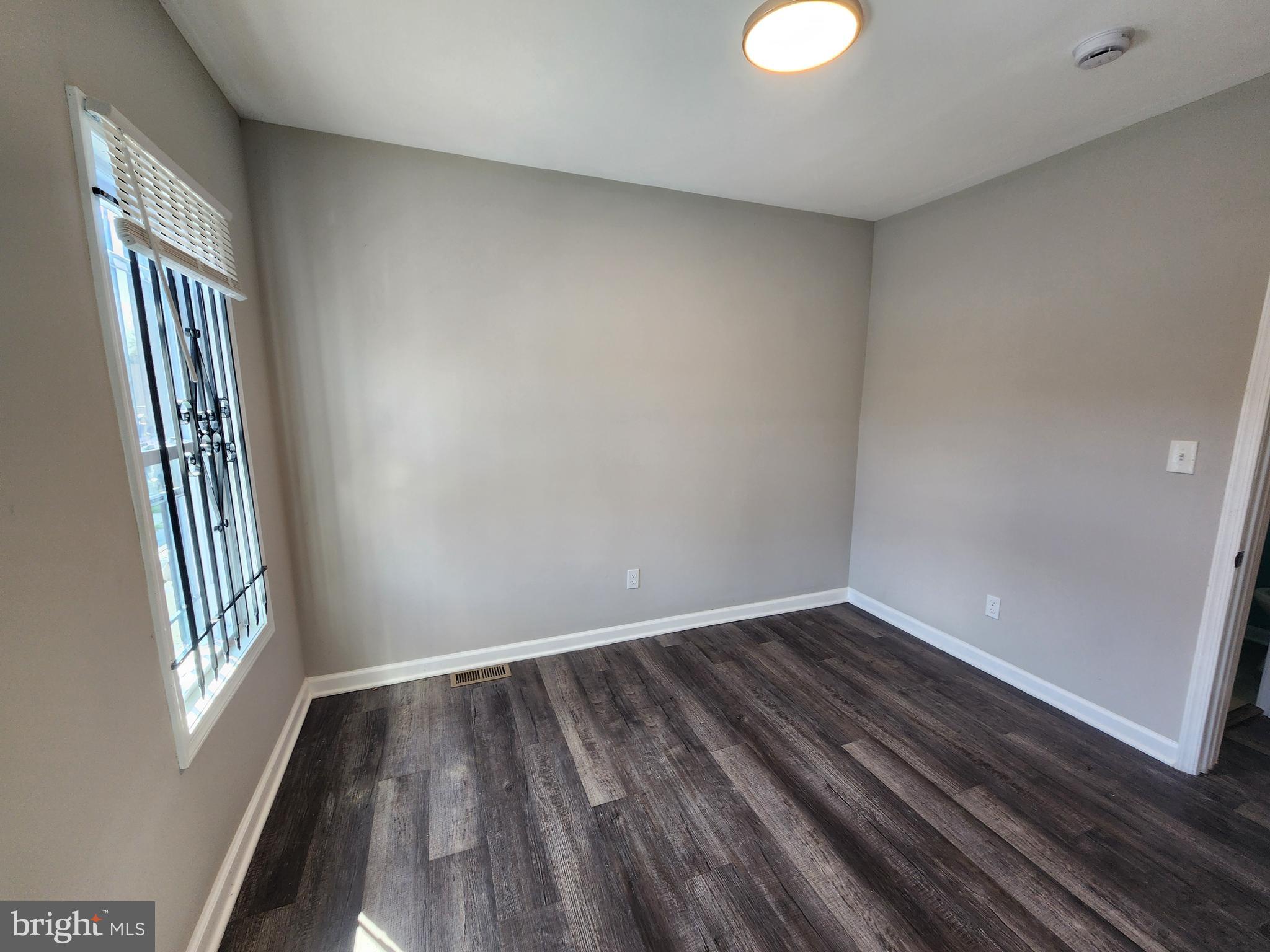 BROADWAY EAST - Residential