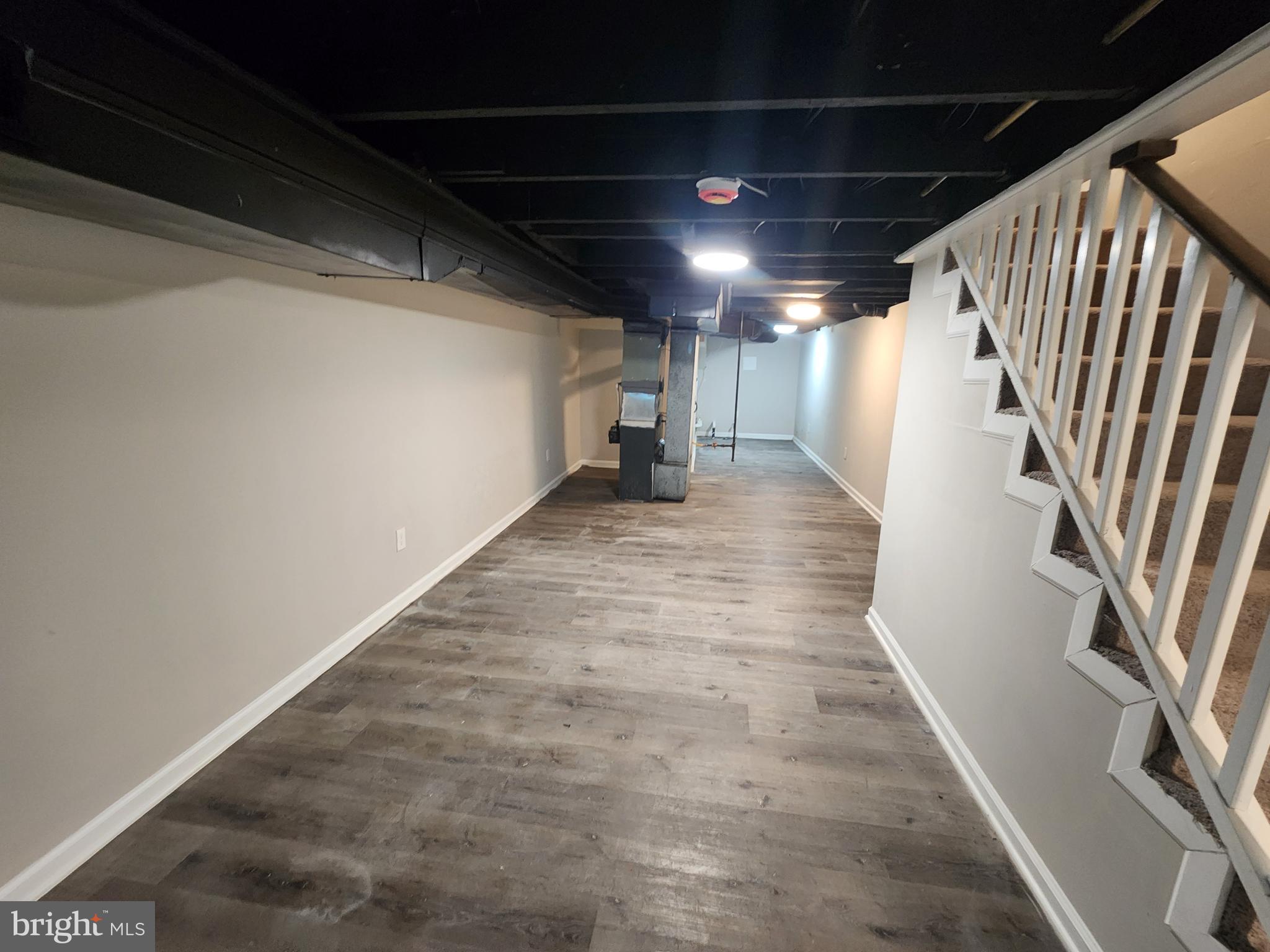 BROADWAY EAST - Residential