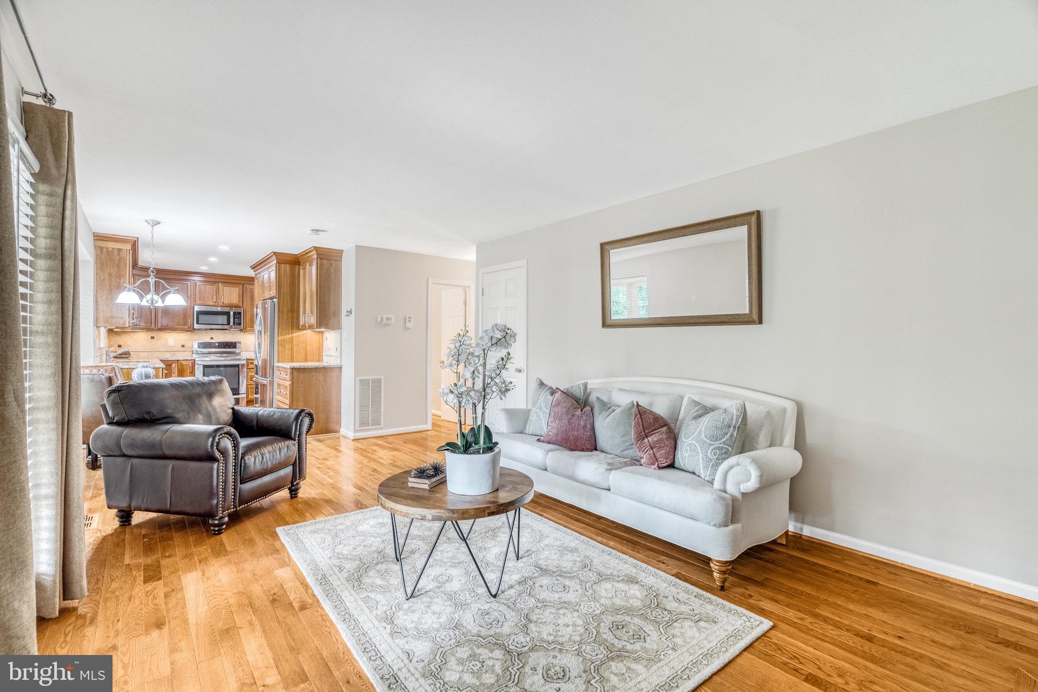 LAKEWOOD HILLS - Residential