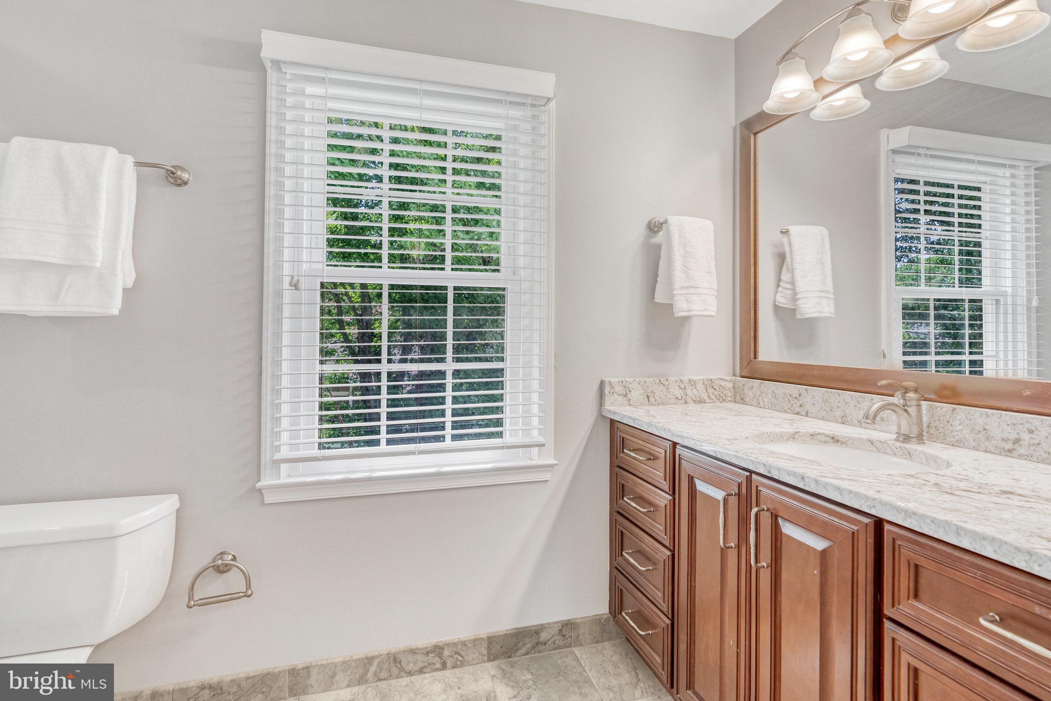 LAKEWOOD HILLS - Residential