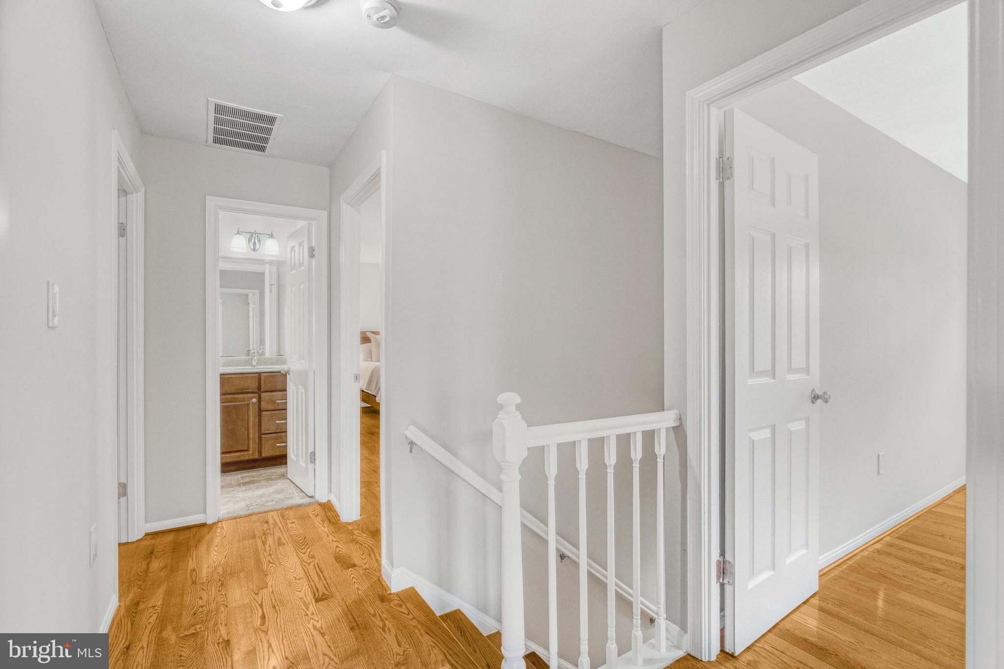 LAKEWOOD HILLS - Residential