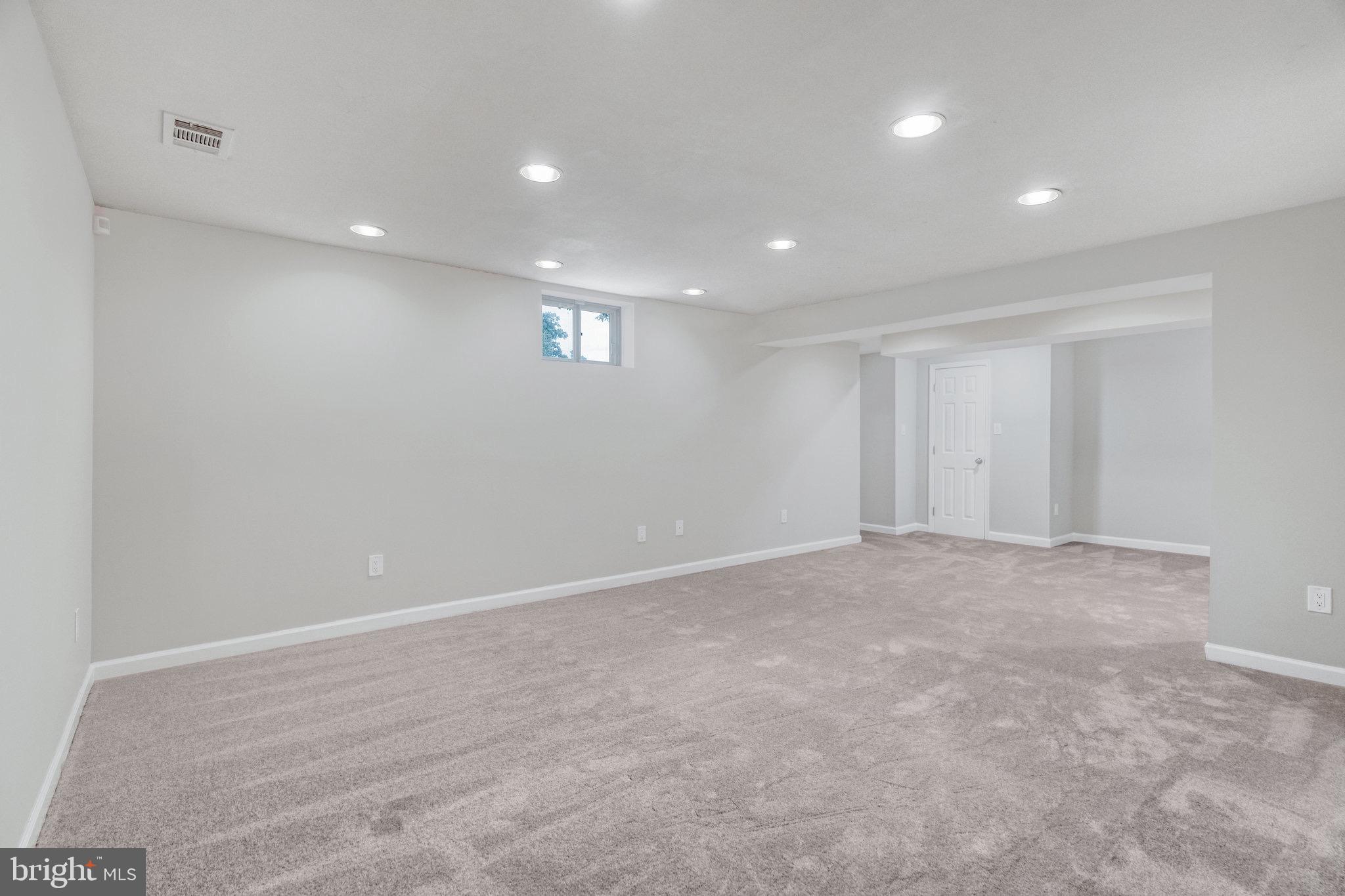 LAKEWOOD HILLS - Residential