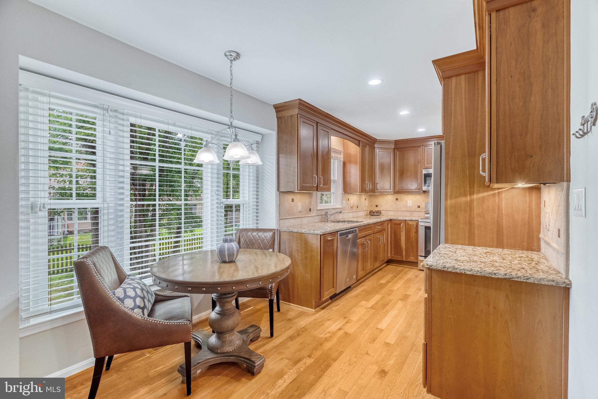 LAKEWOOD HILLS - Residential