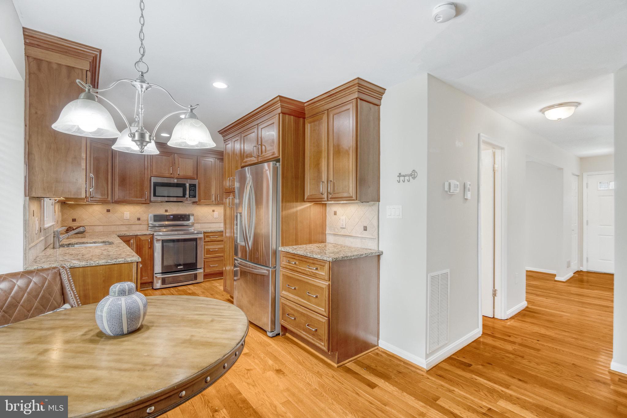 LAKEWOOD HILLS - Residential