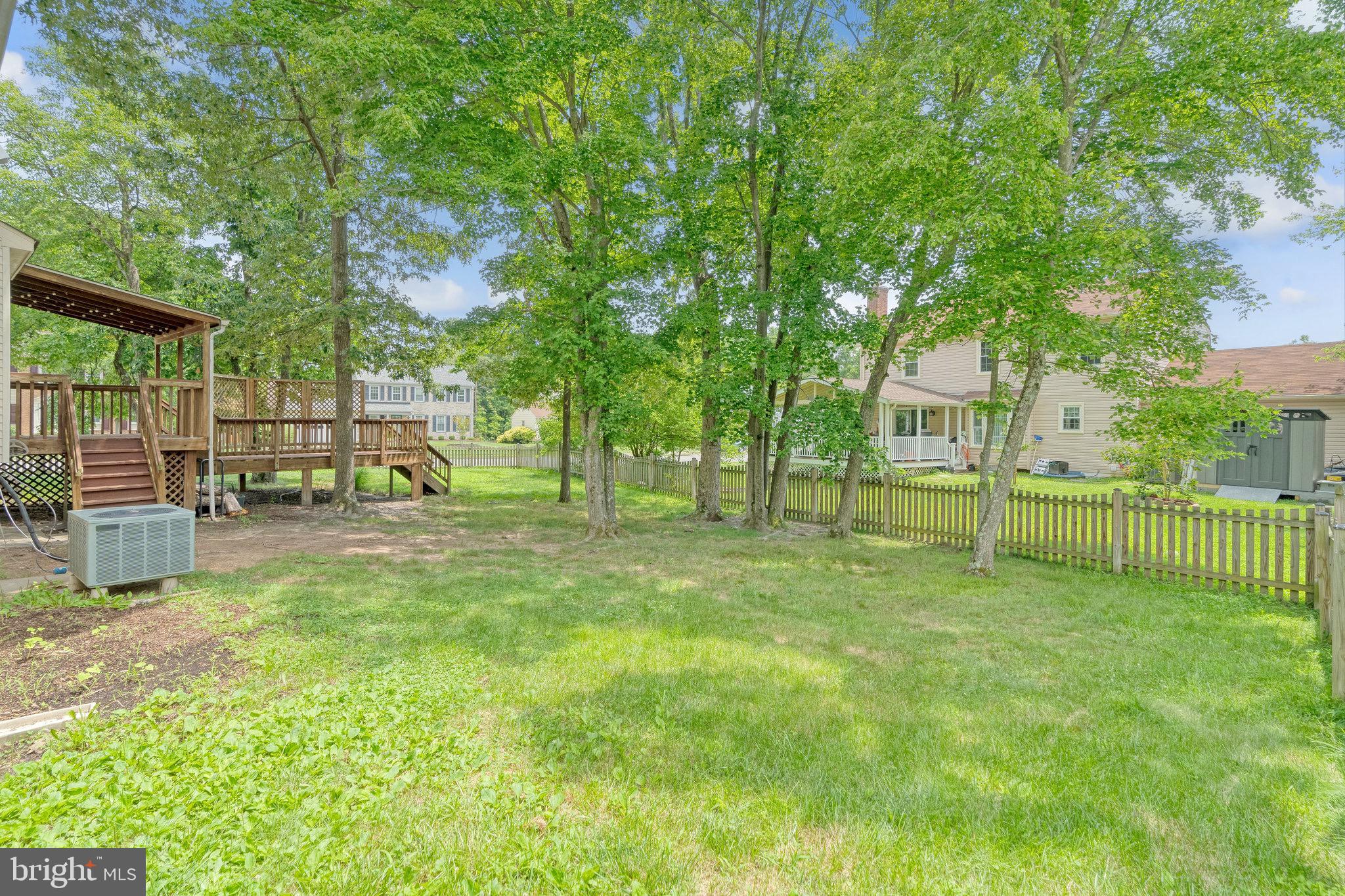 LAKEWOOD HILLS - Residential