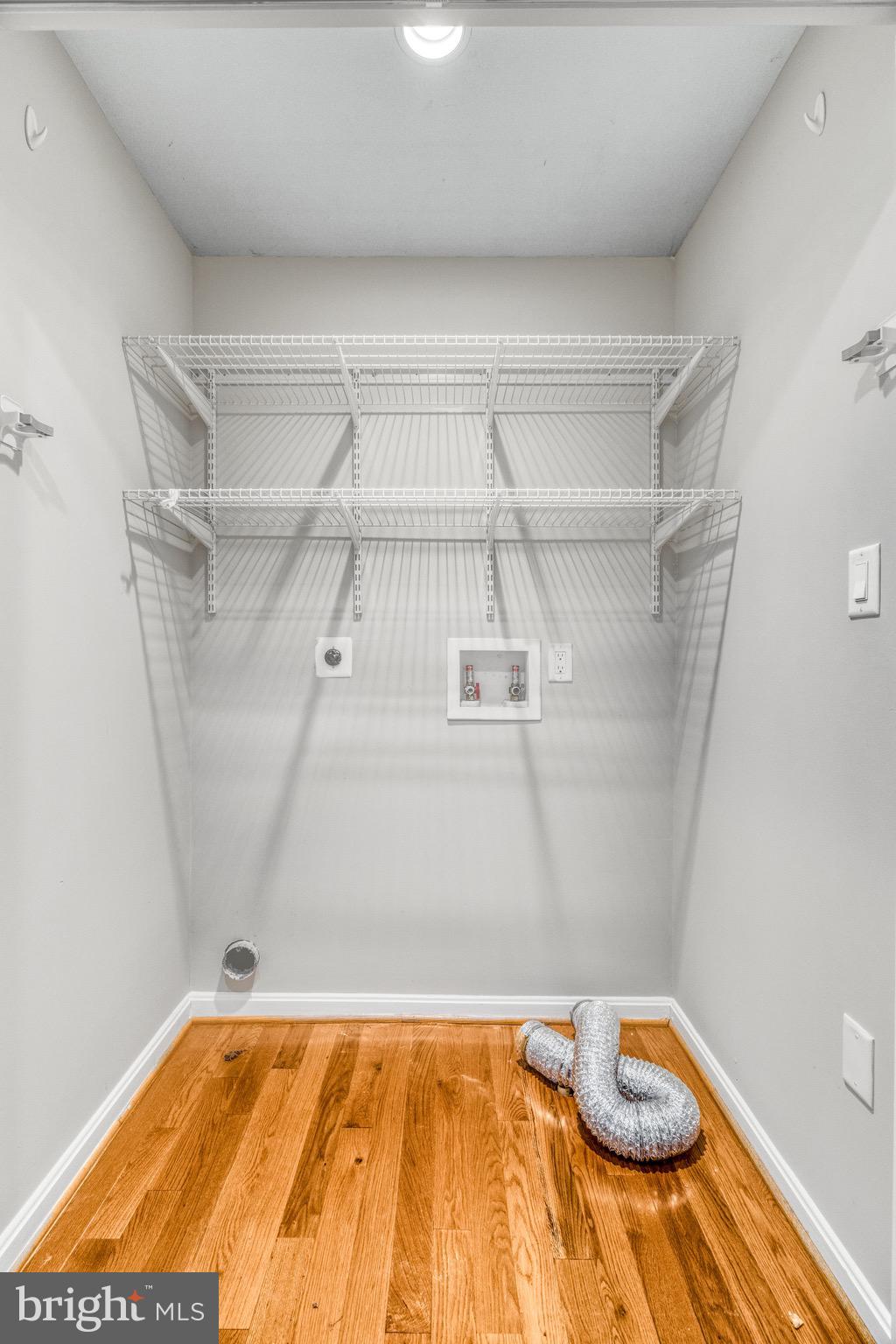 LAKEWOOD HILLS - Residential