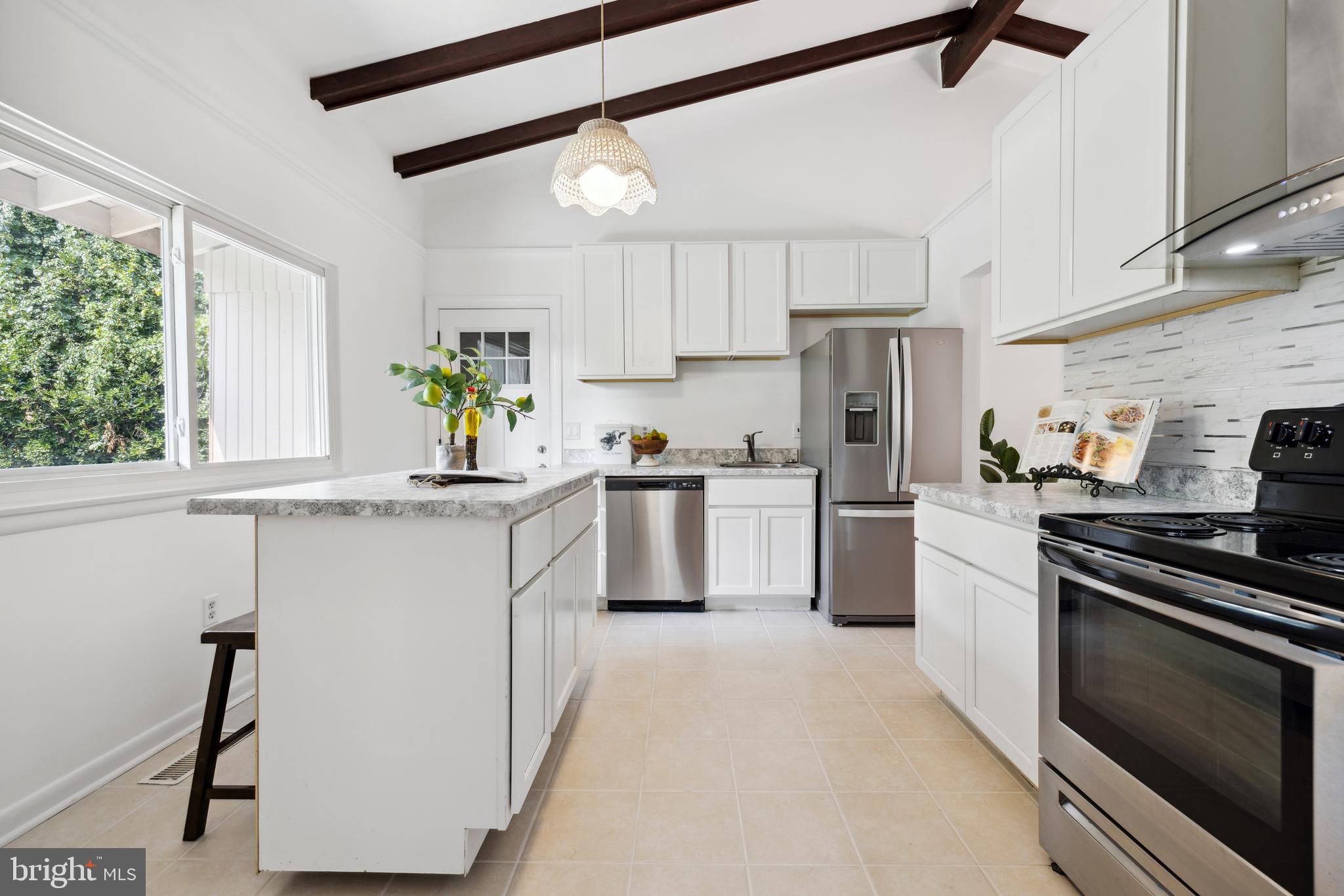 STONEGATE - Residential