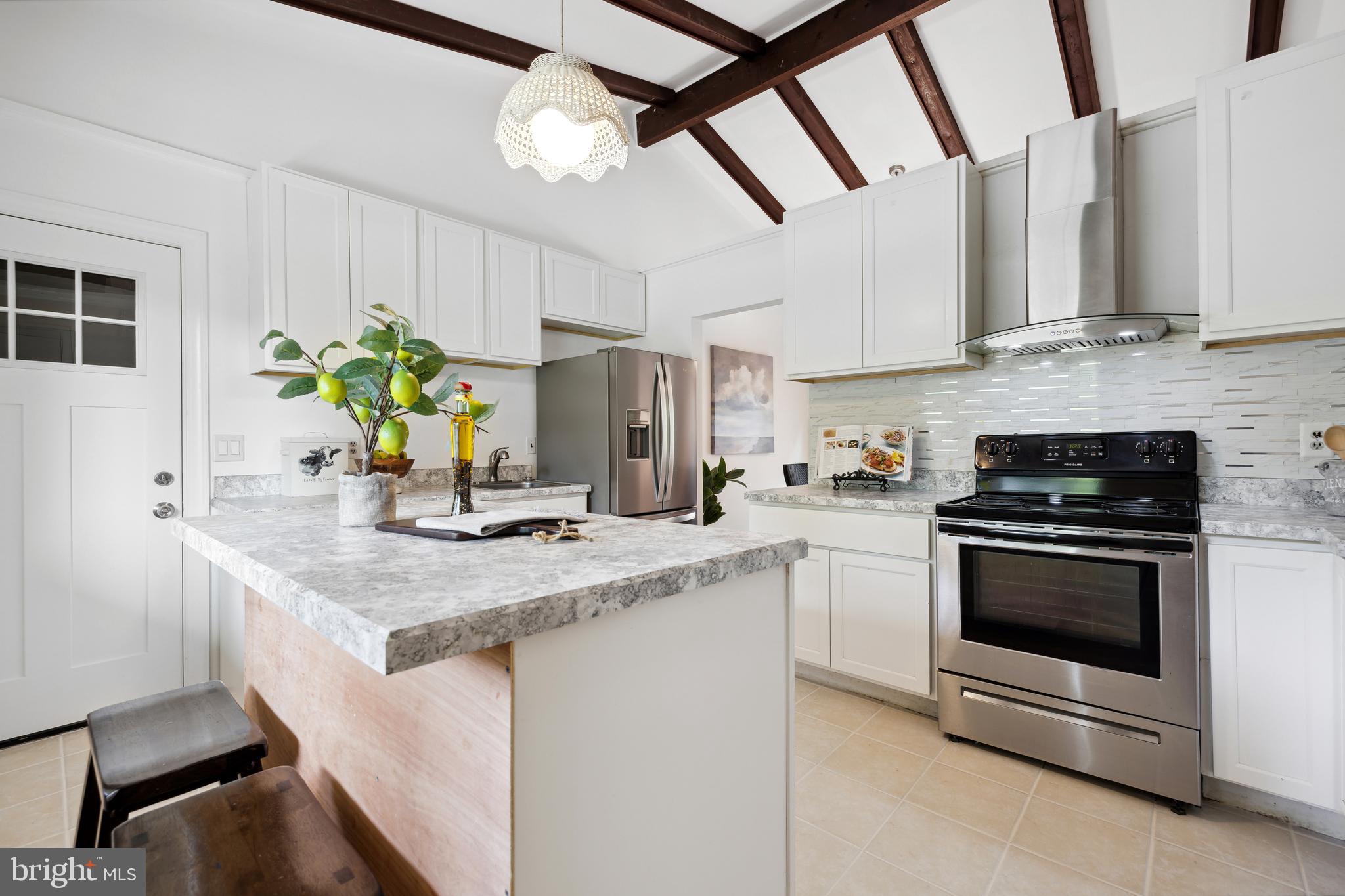 STONEGATE - Residential