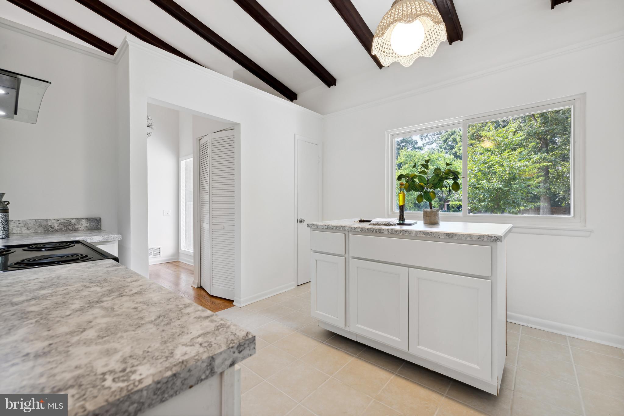 STONEGATE - Residential