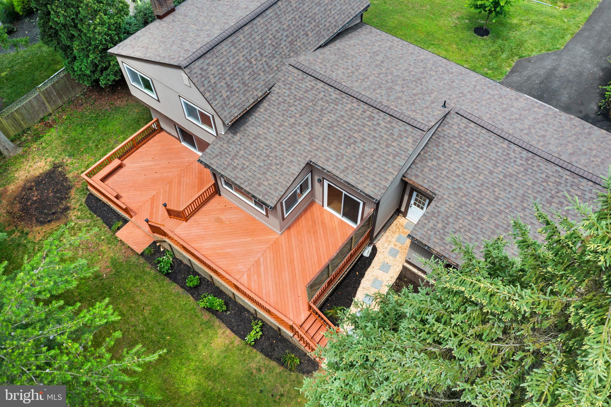 STONEGATE - Residential